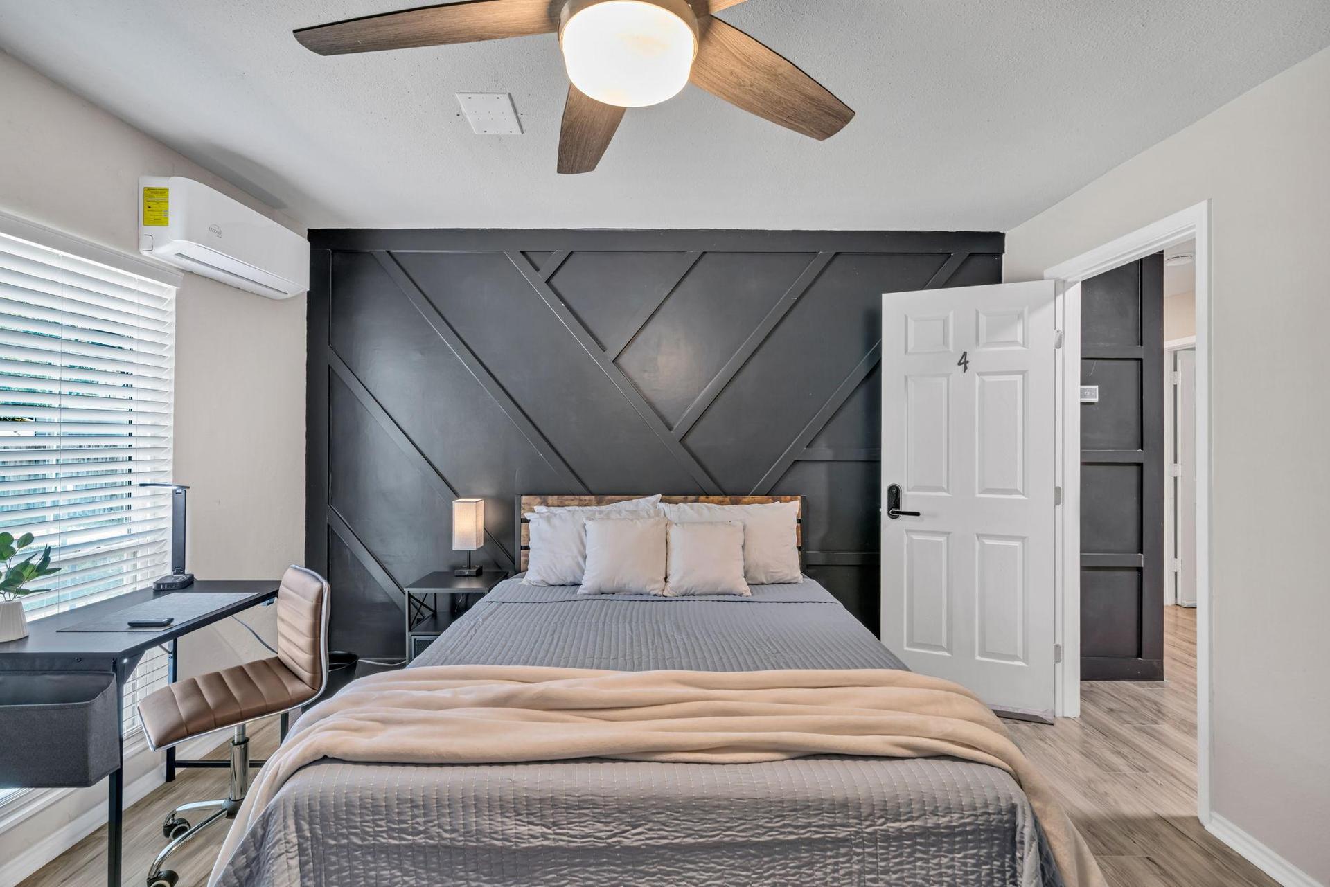 Room 4 
Texas Red Oak