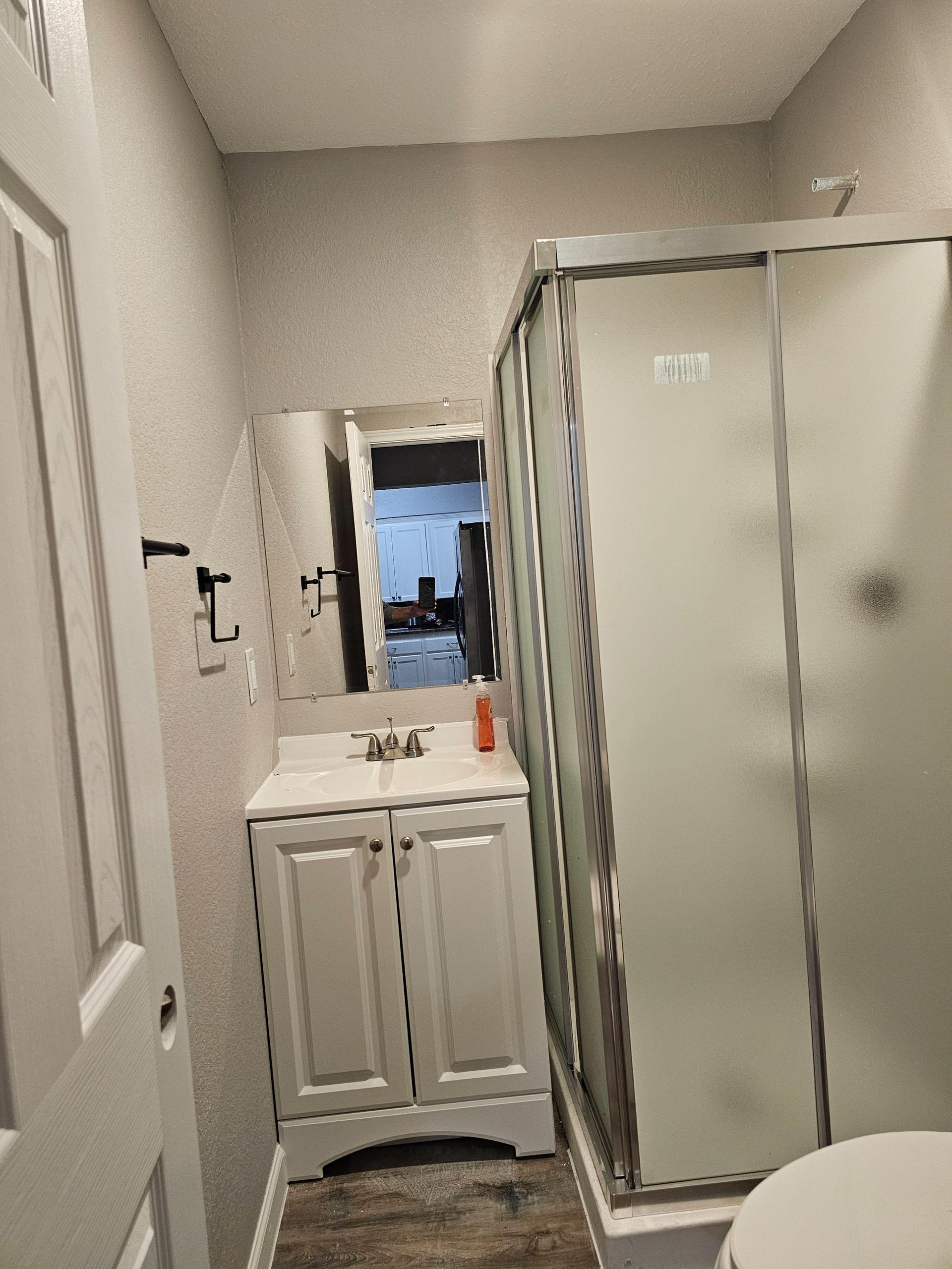 Shared full bath
9, 10, 11