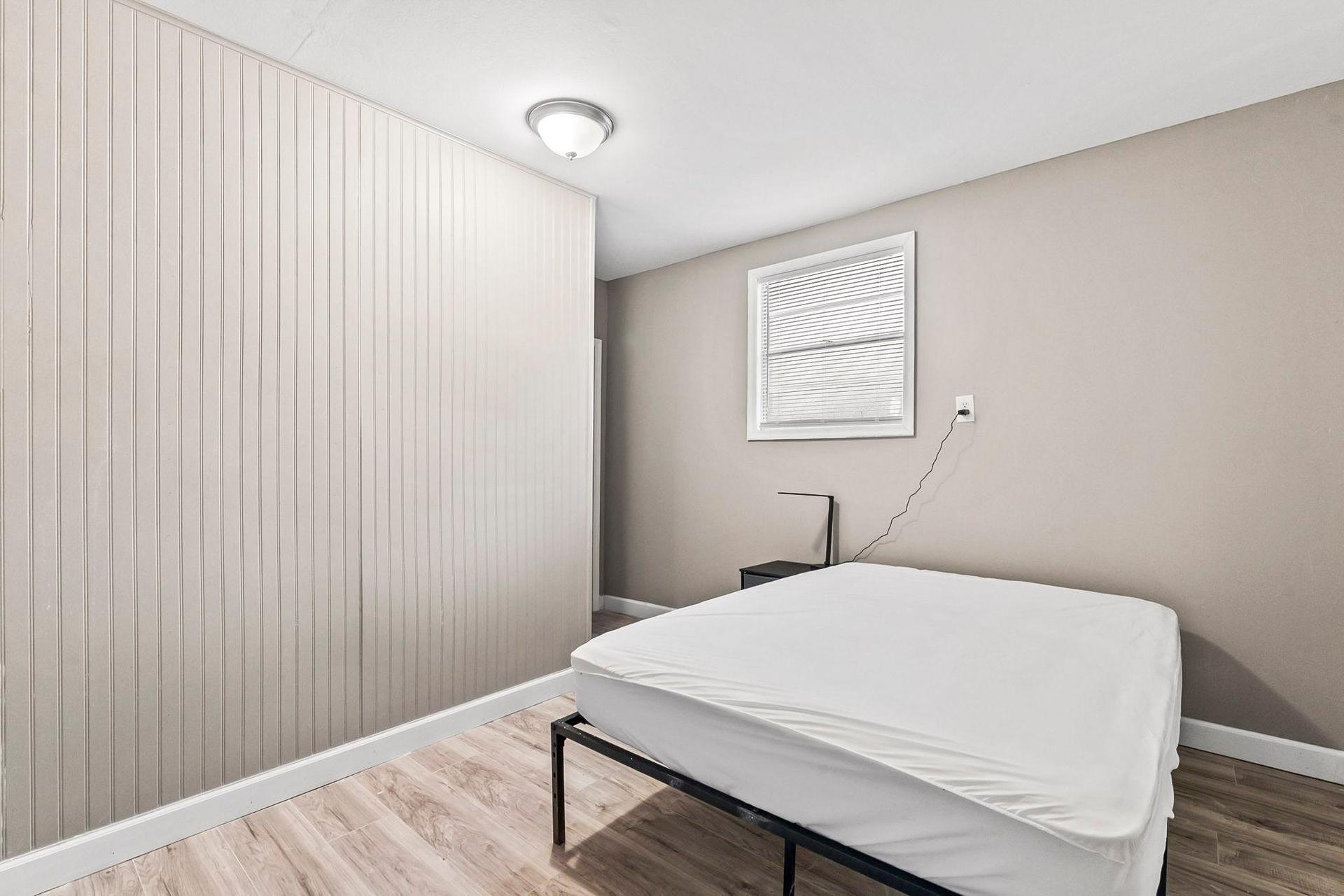 bedroom, detected:bed