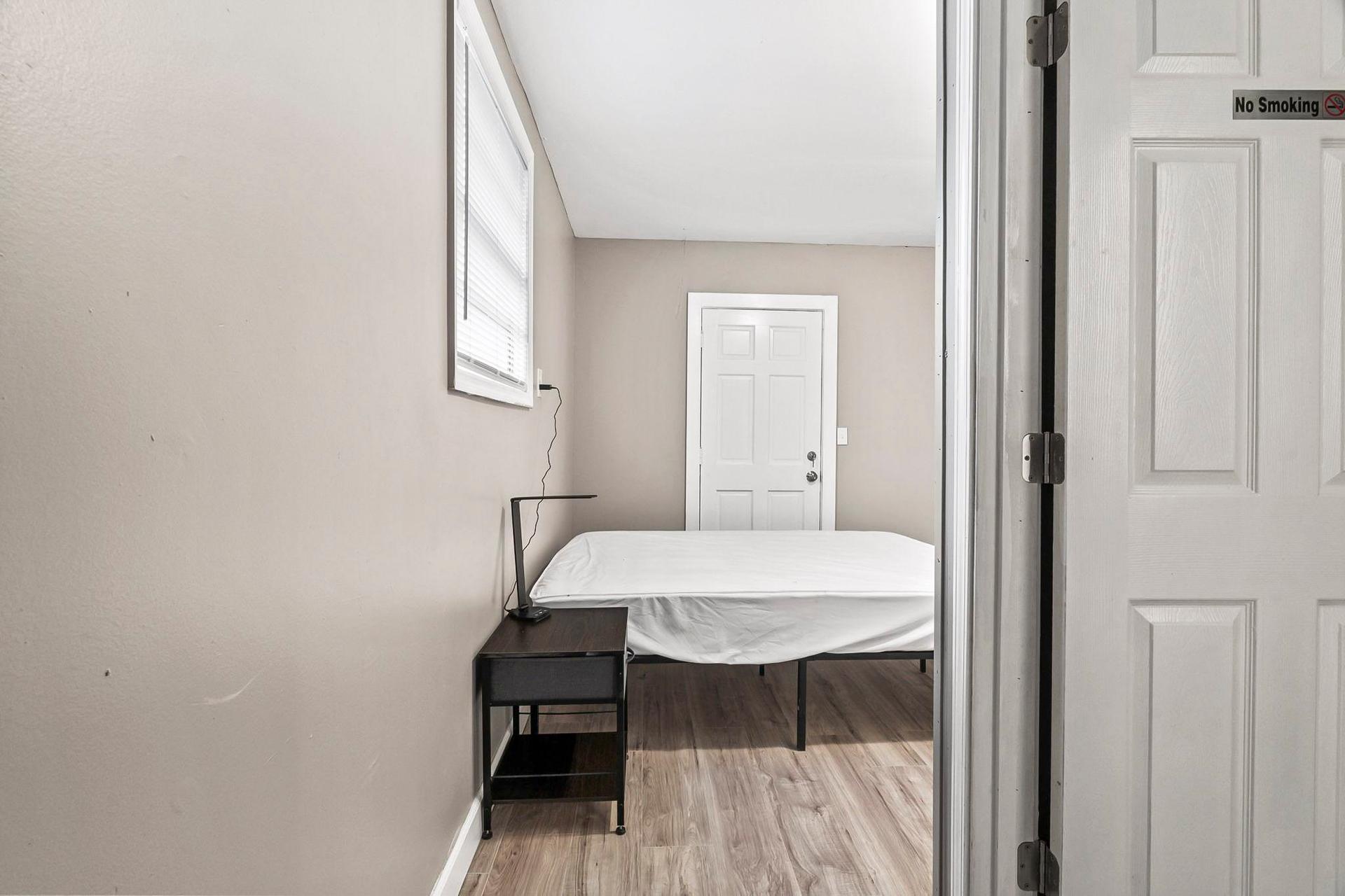 bedroom, detected:bed