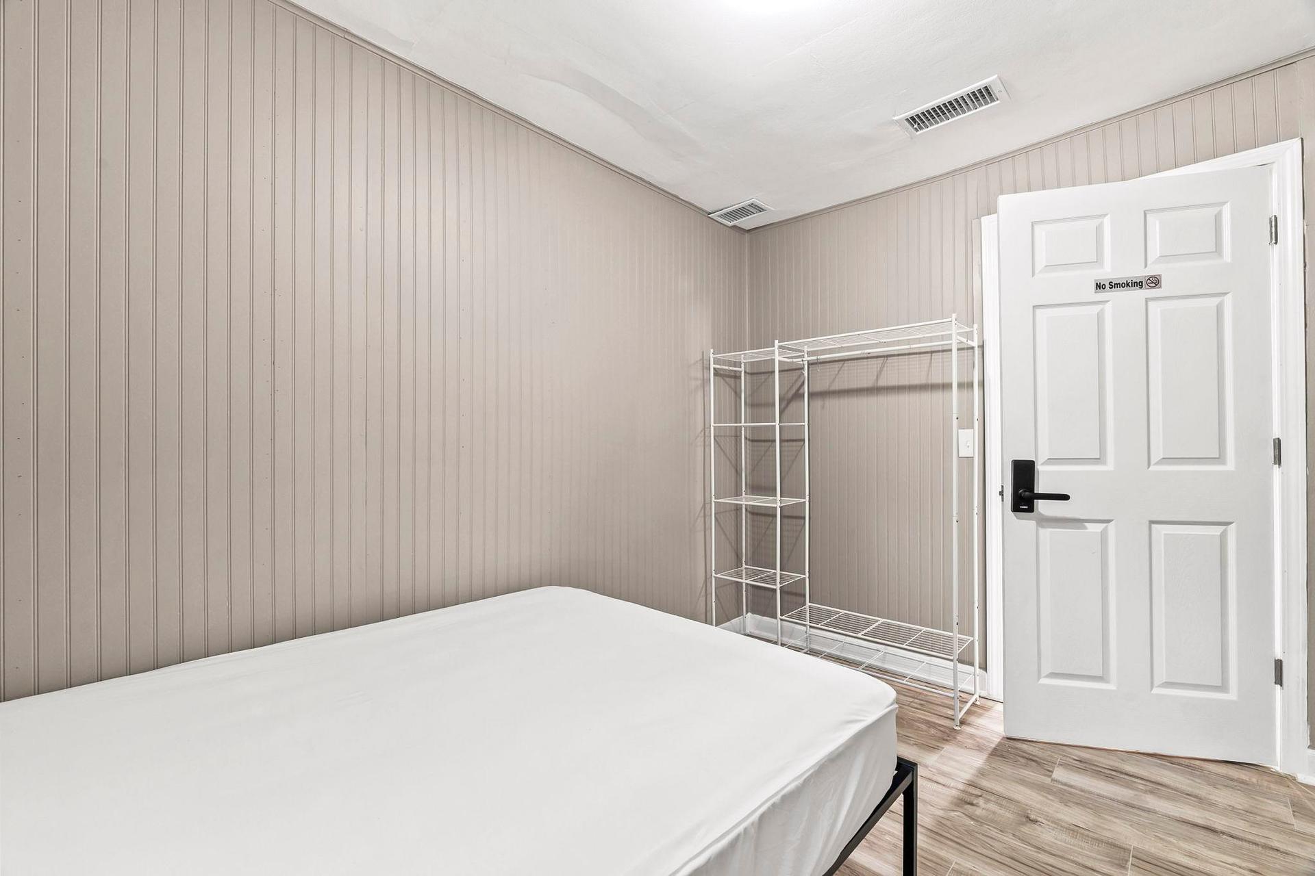 bedroom, detected:bed