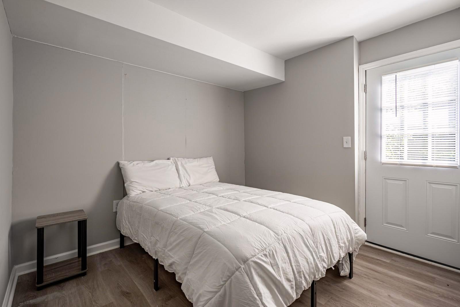 bedroom, detected:bed