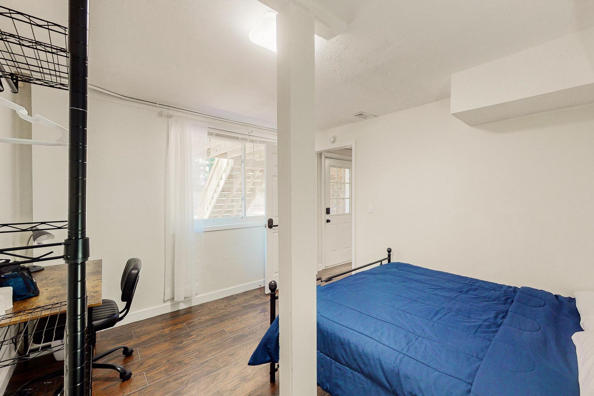 bedroom, detected:bed