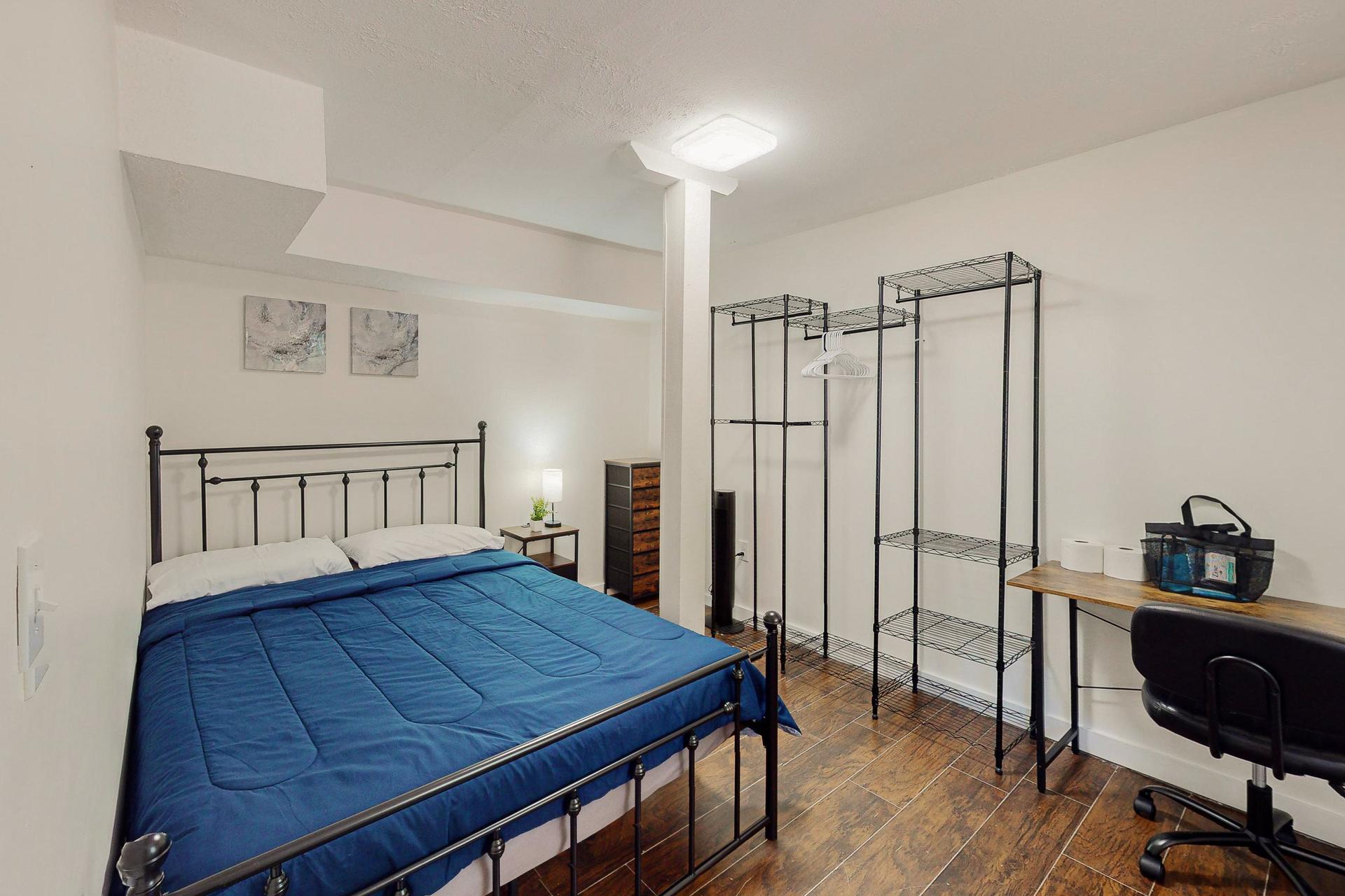 bedroom, detected:bed