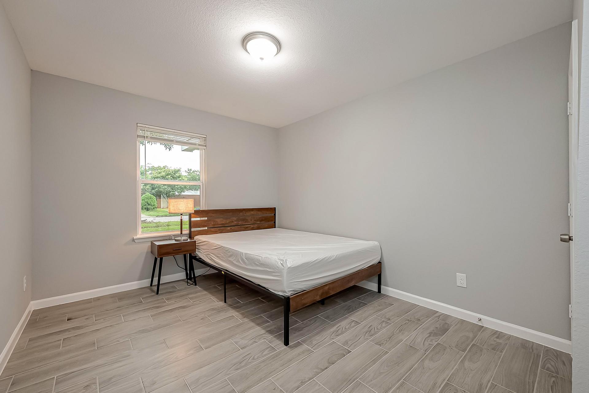 bedroom, detected:bed