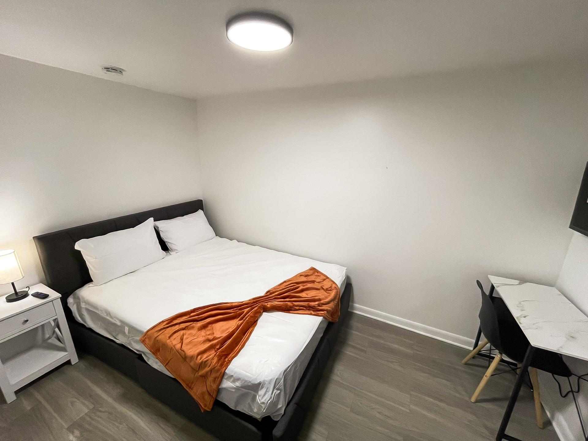bedroom, detected:bed