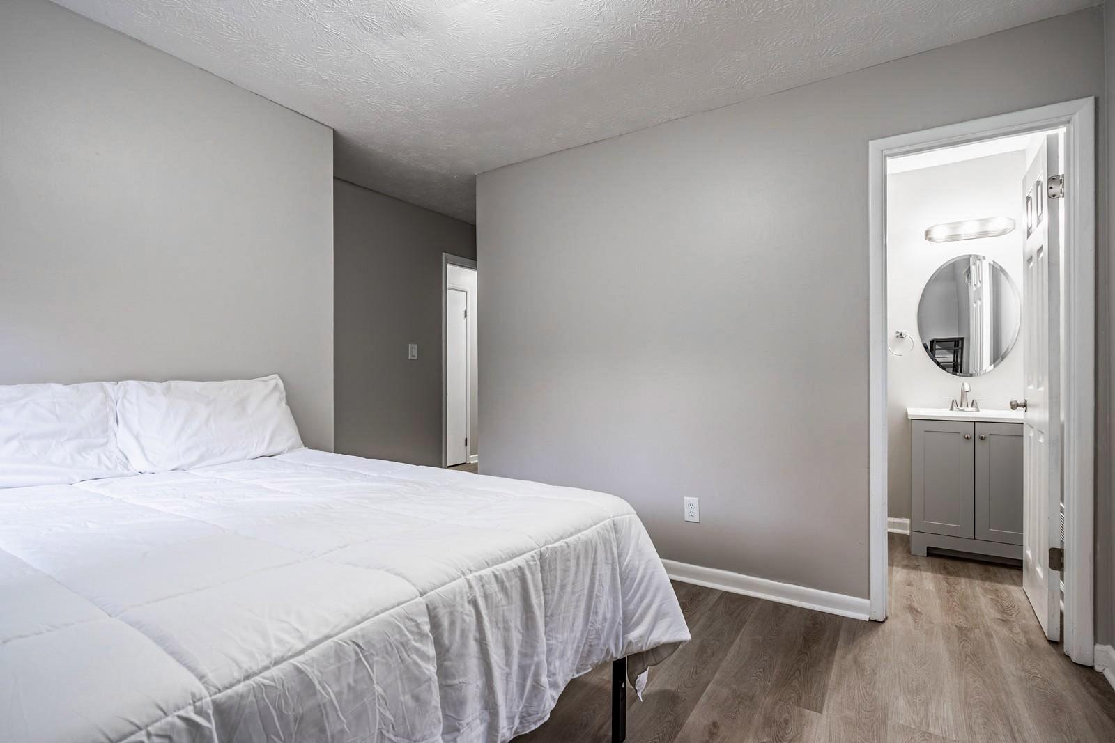 bedroom, detected:bed