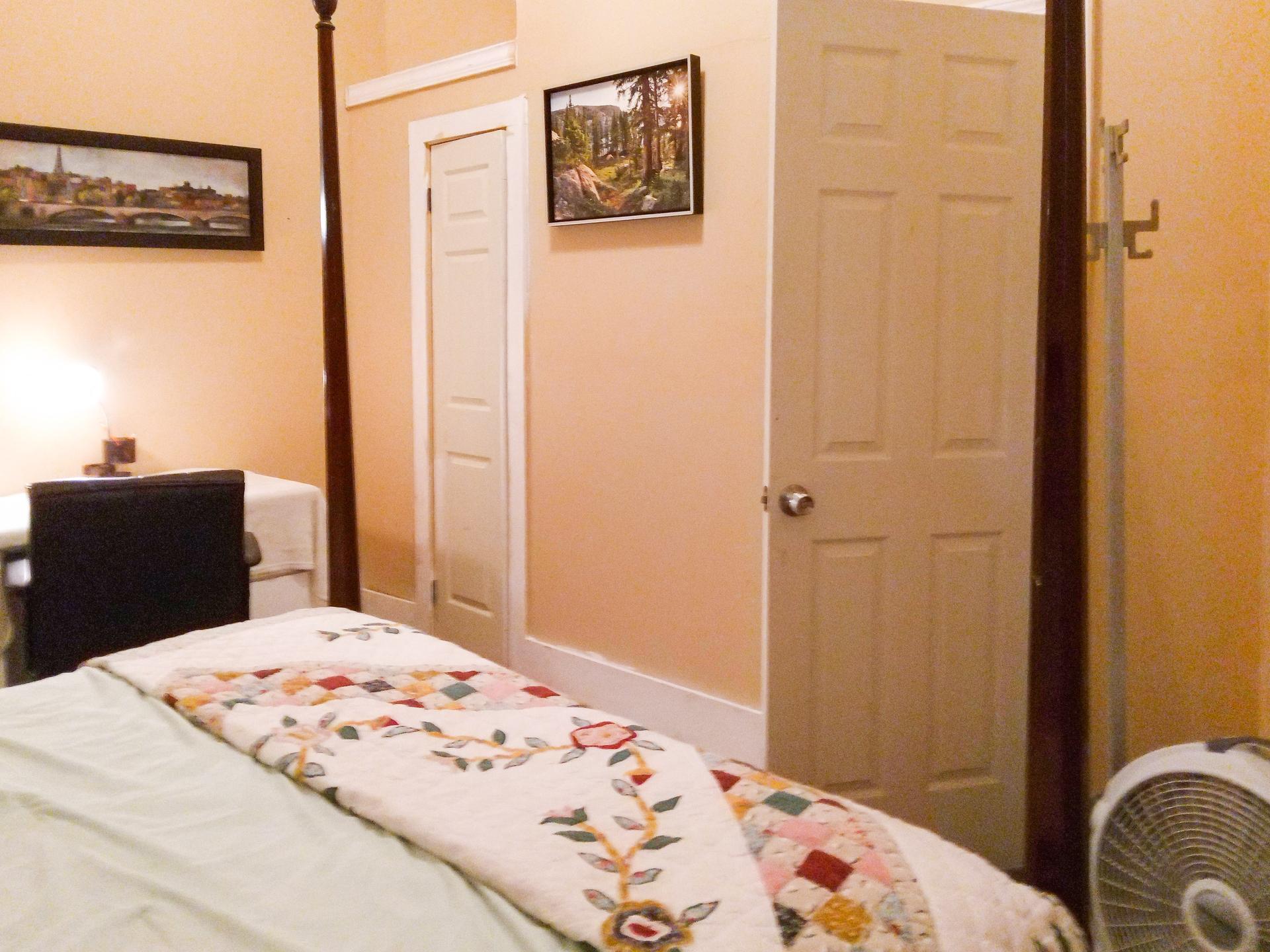bedroom, detected:bed