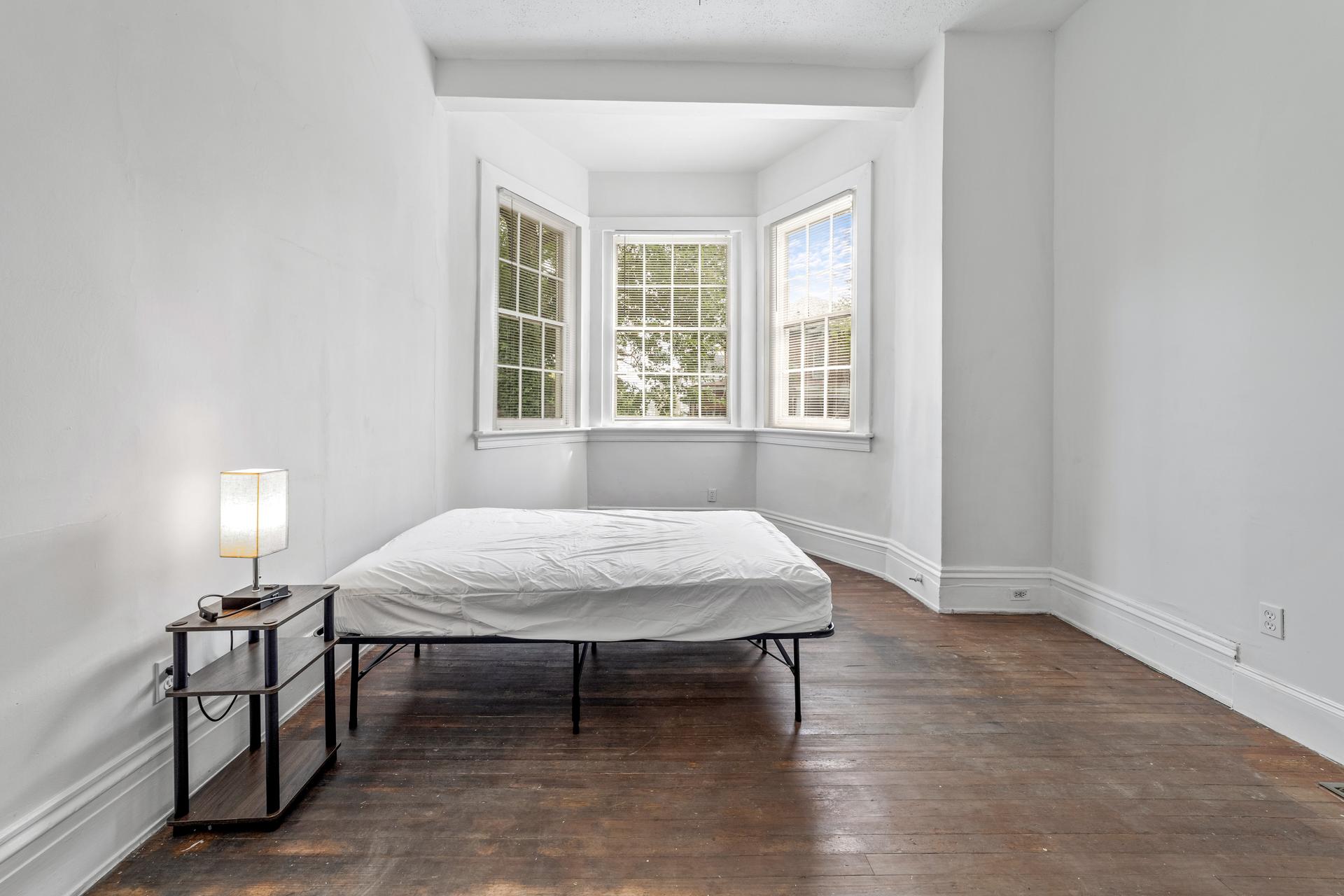bedroom, detected: bed