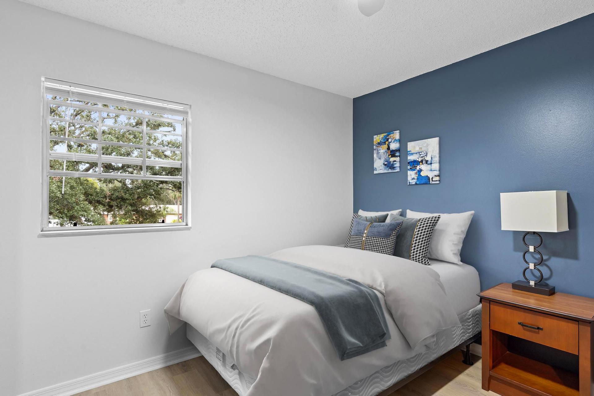 bedroom, detected:bed, ceiling fan