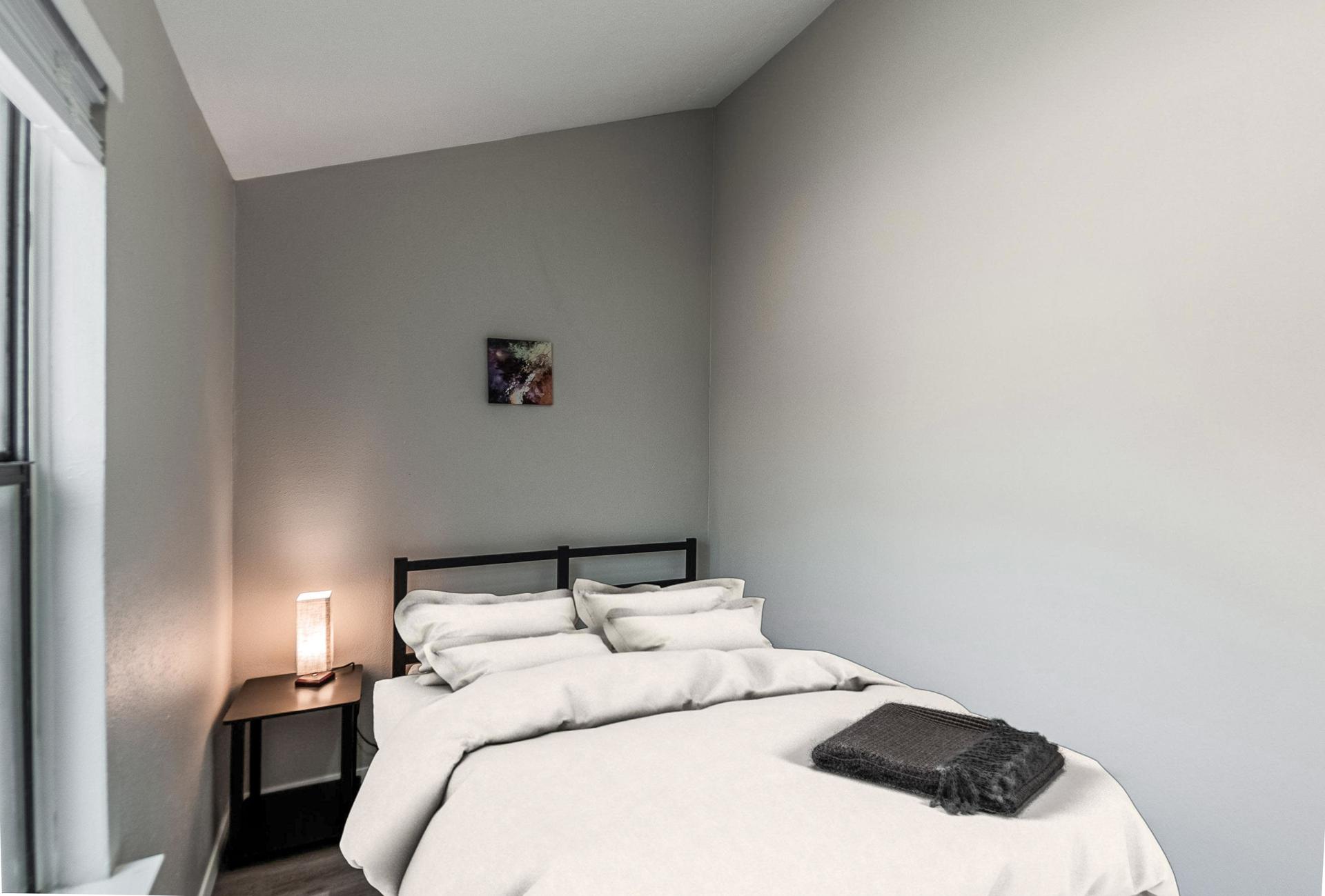 bedroom, detected: bed