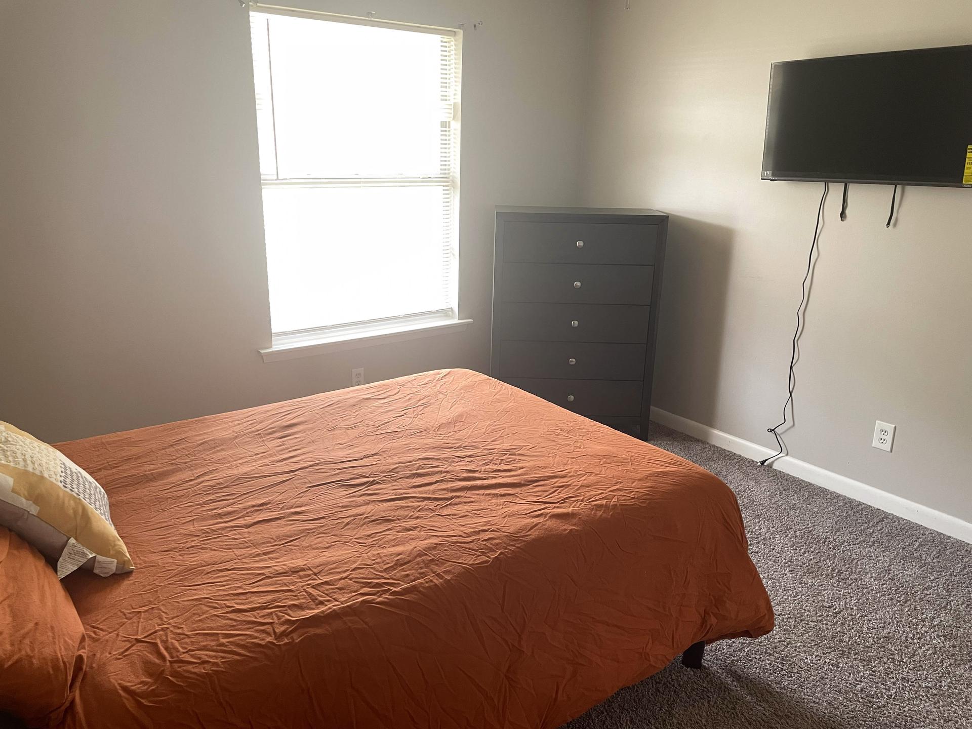 bedroom, detected:bed, window blind