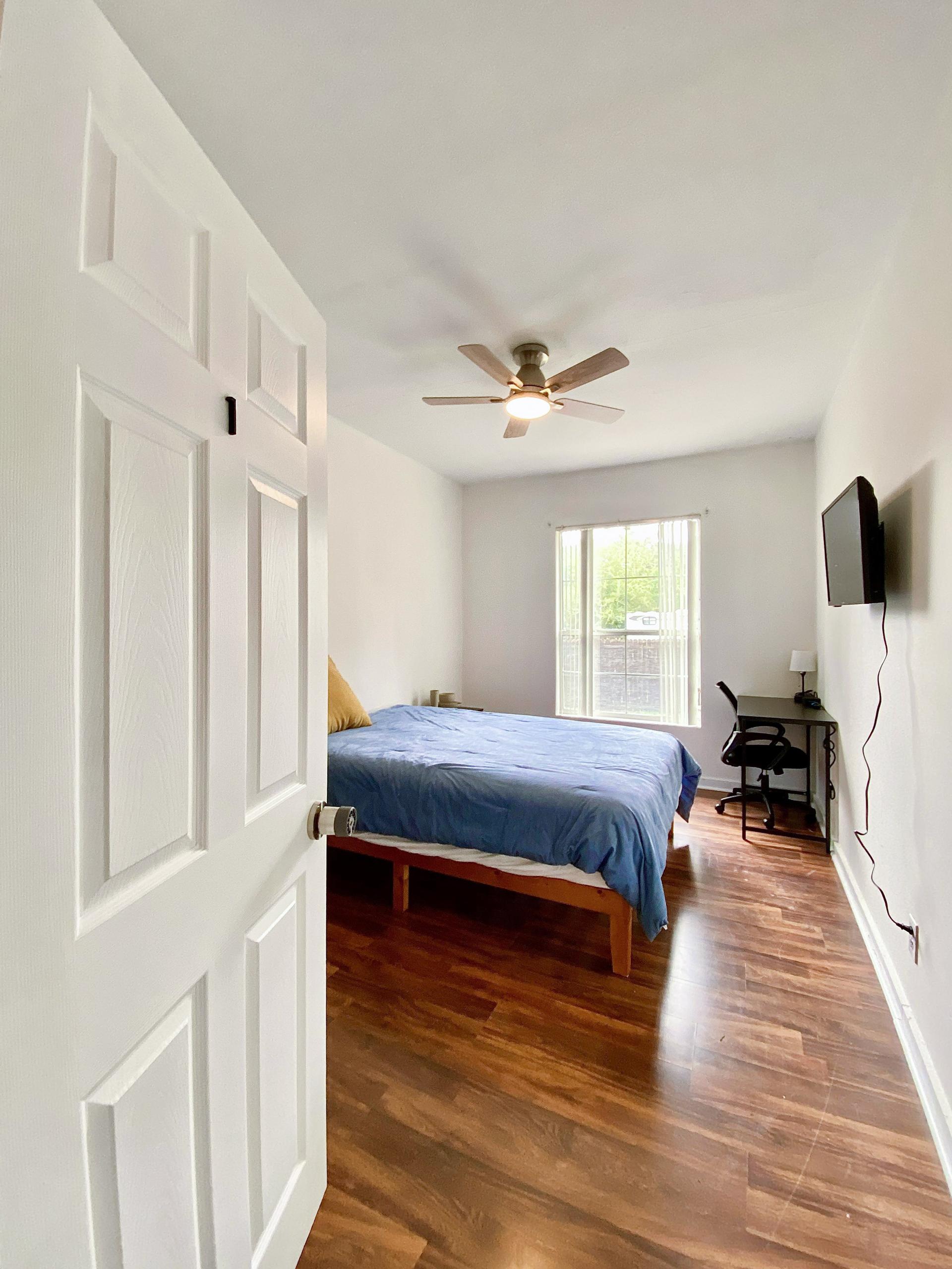 bedroom, detected:bed, ceiling fan