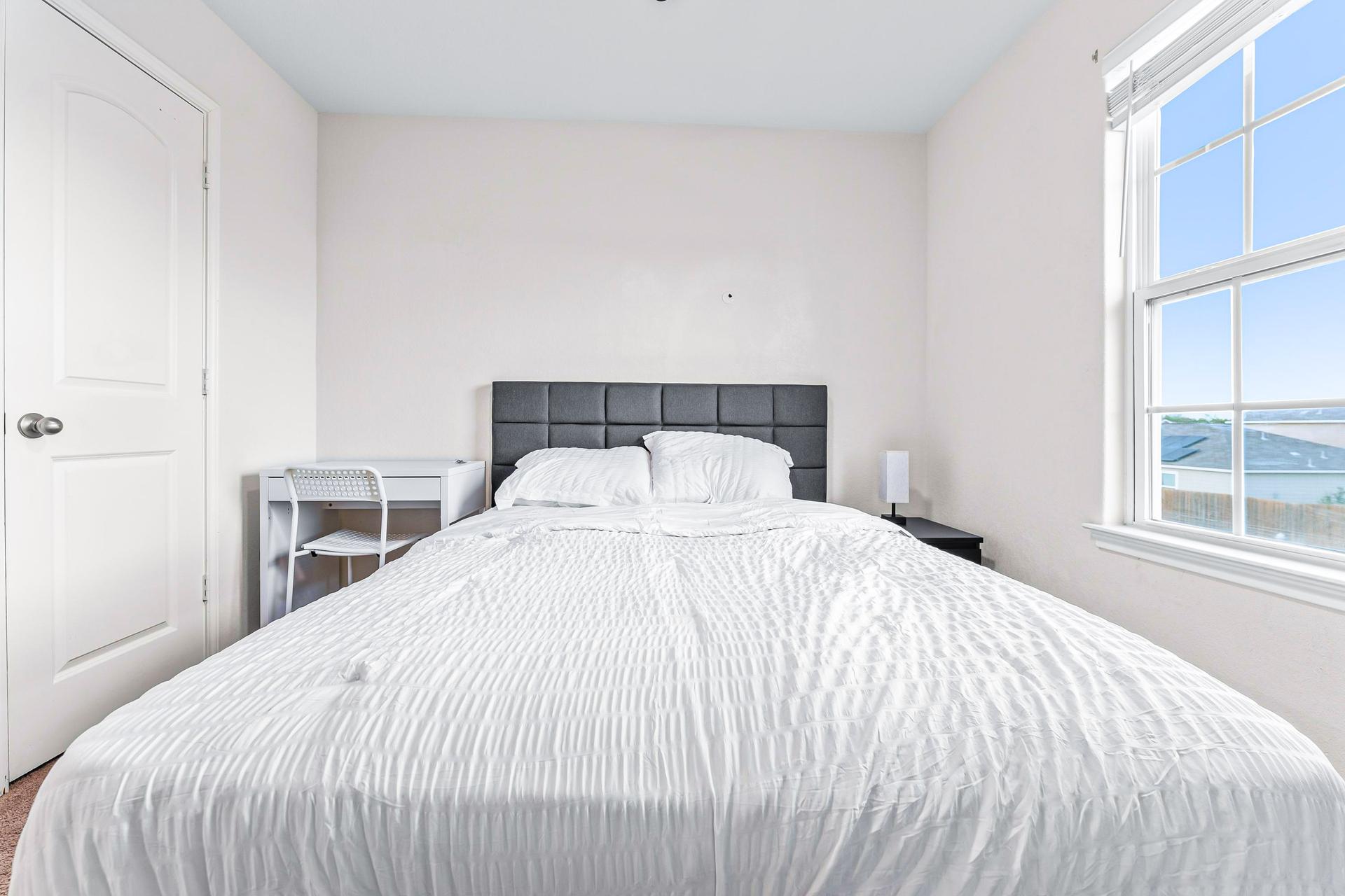 bedroom, detected:bed