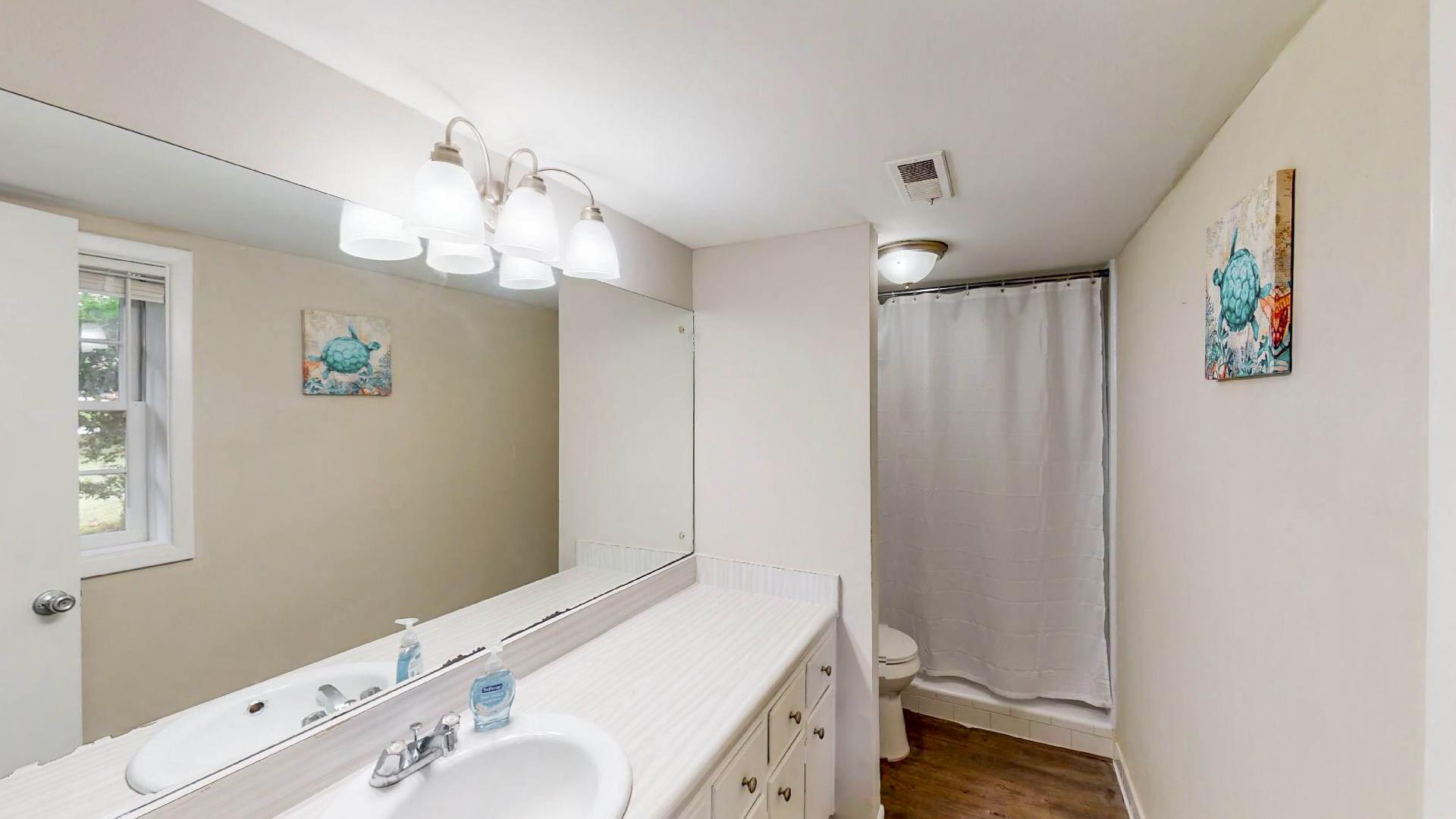 bathroom, detected: