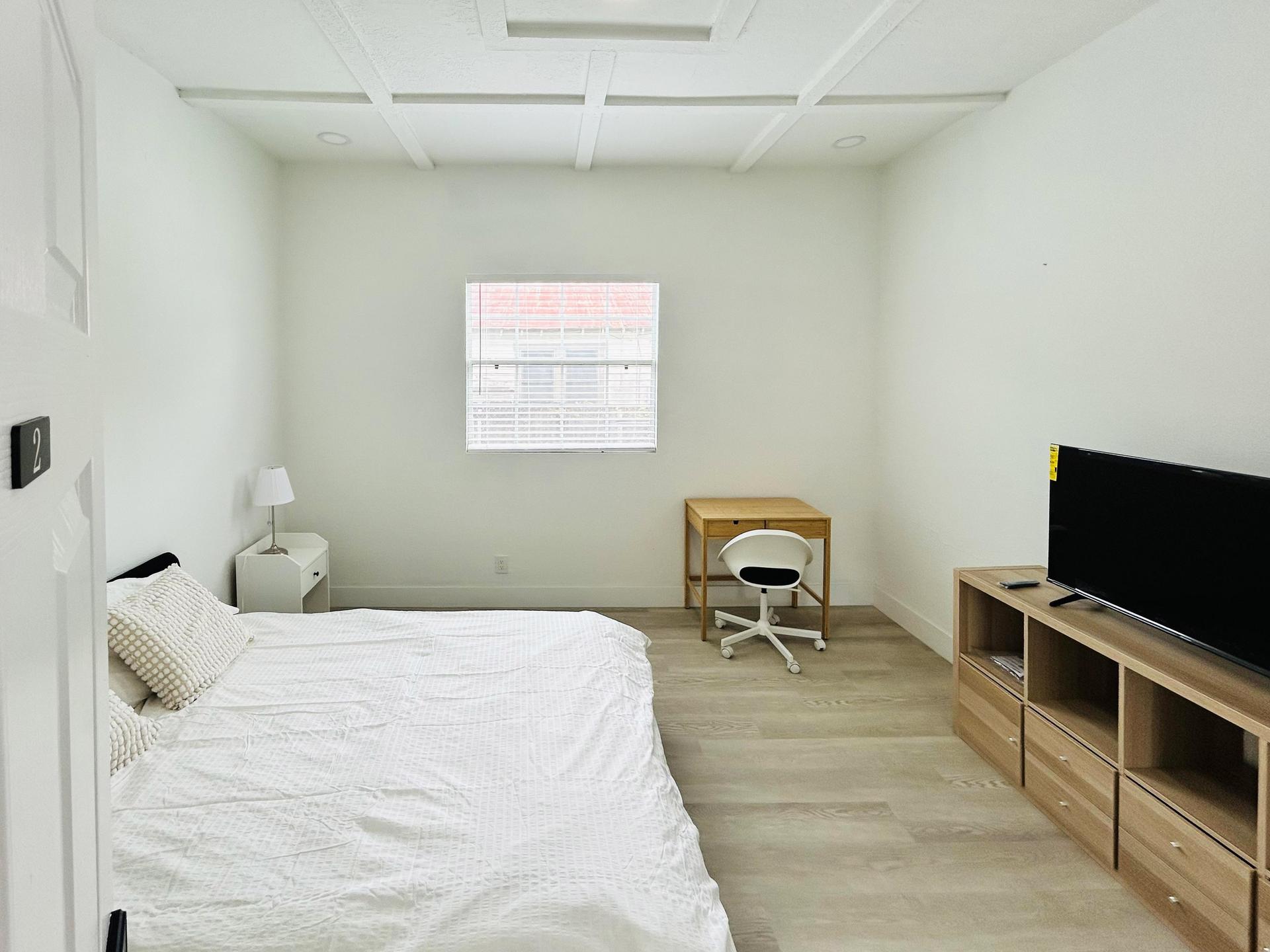bedroom, detected:bed