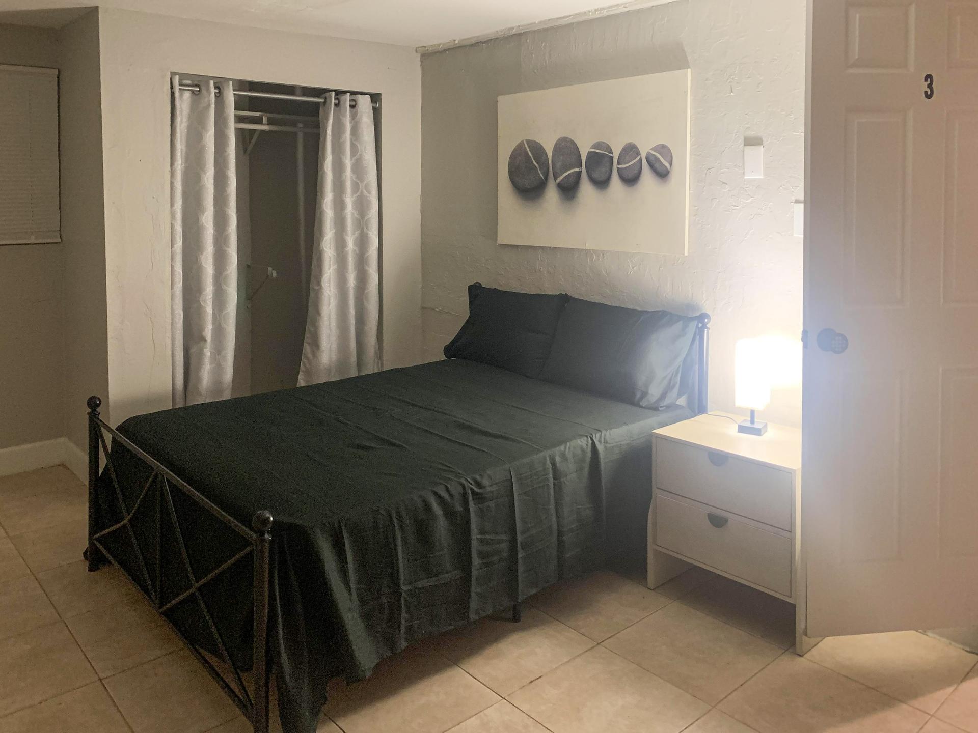 bedroom, detected:bed, ceiling fan