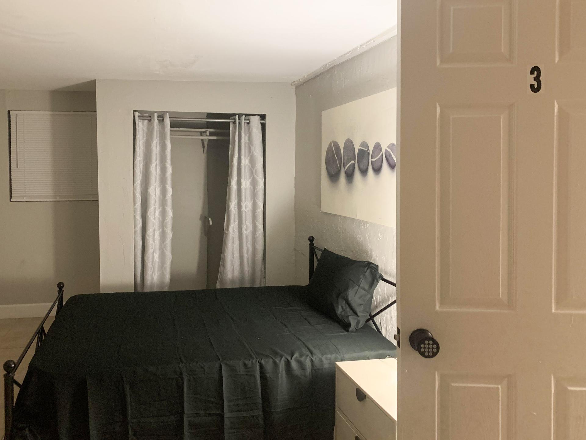 bedroom, detected:bed
