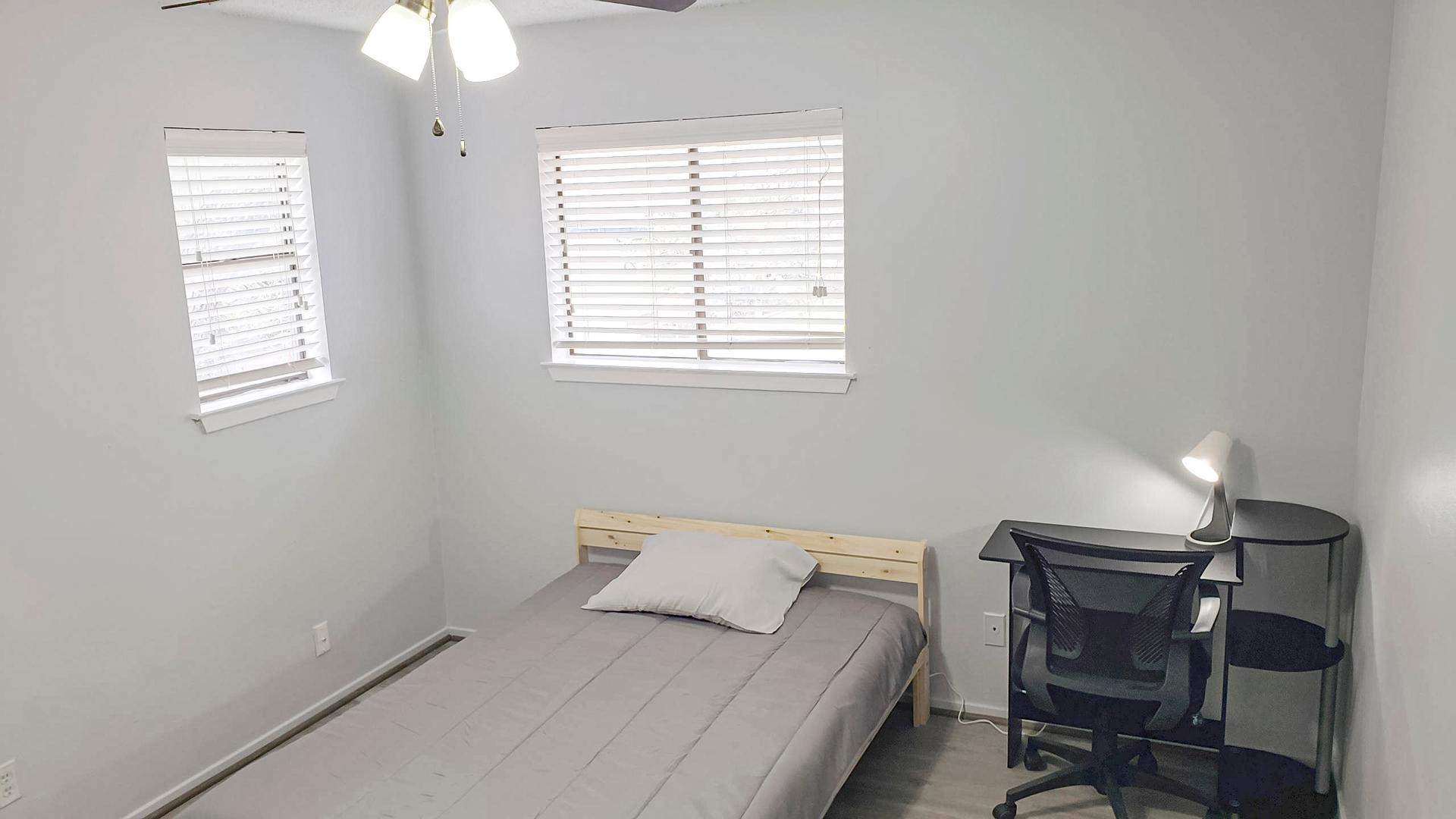 bedroom, detected:bed, window blind, ceiling fan