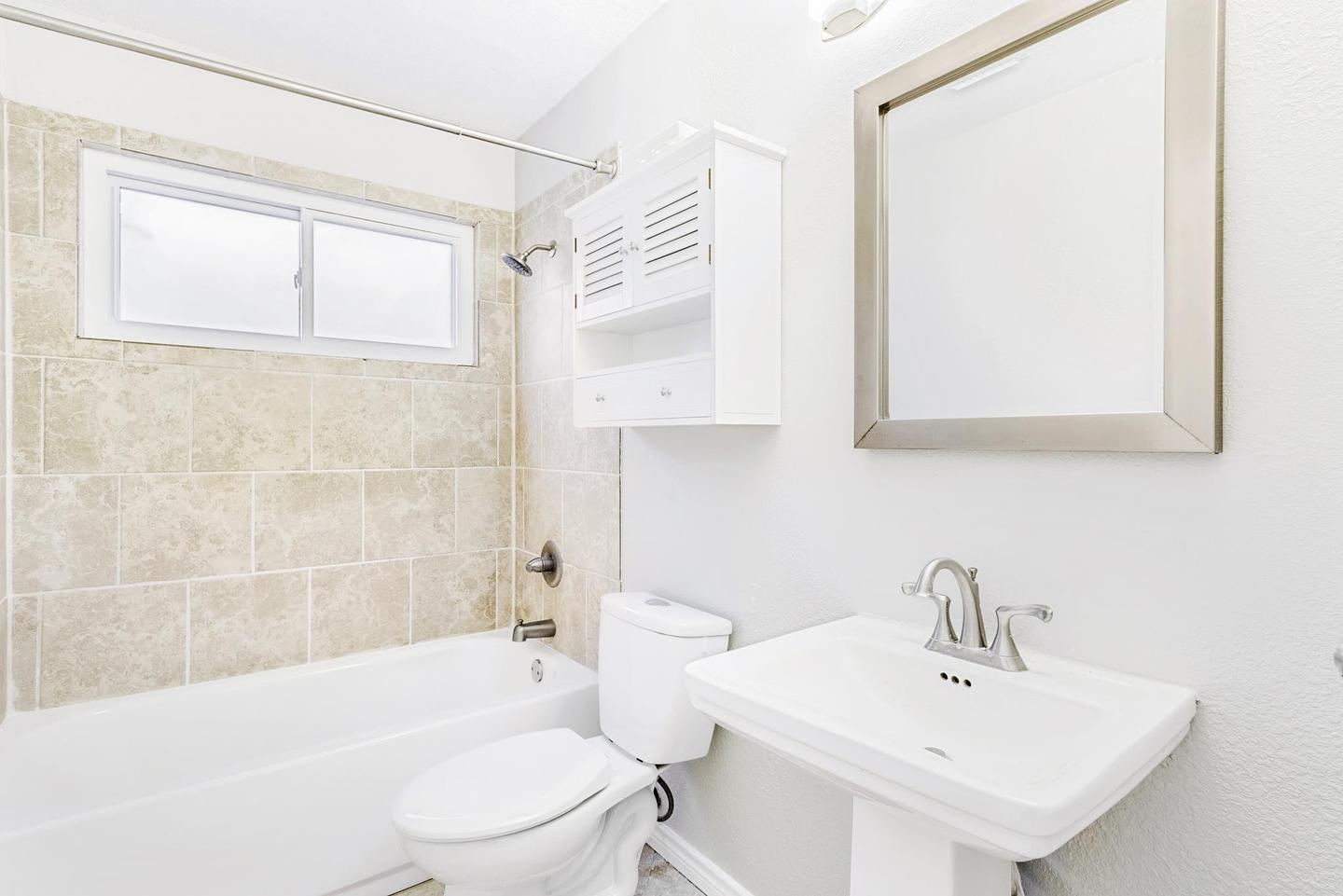 Bathroom(s)