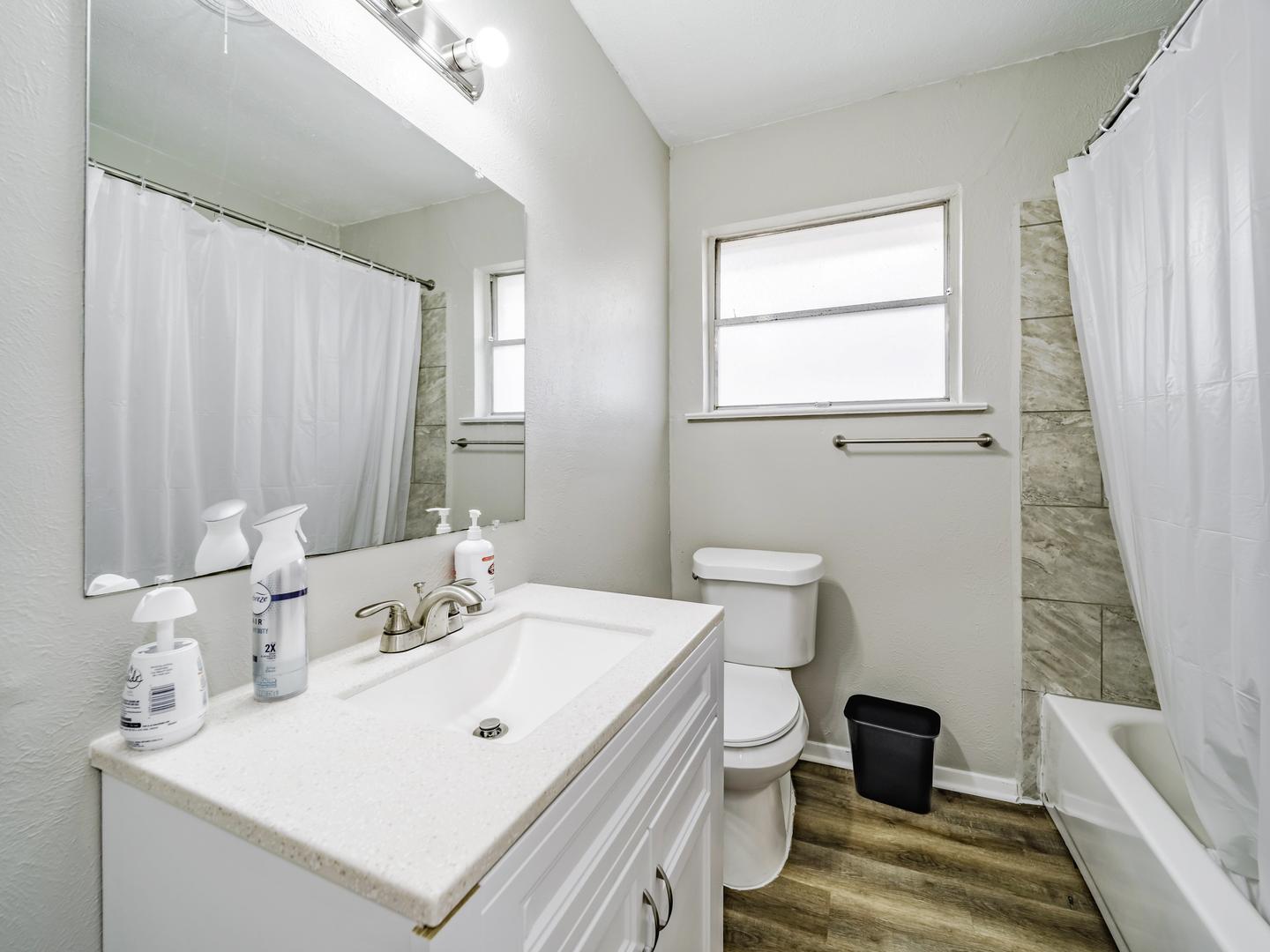 Bathroom(s)