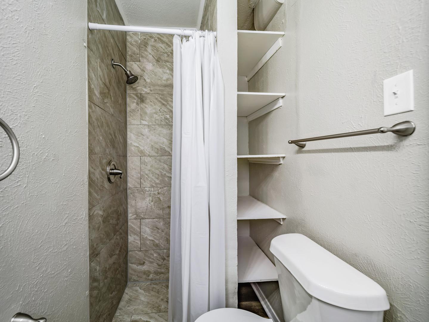 Bathroom(s)