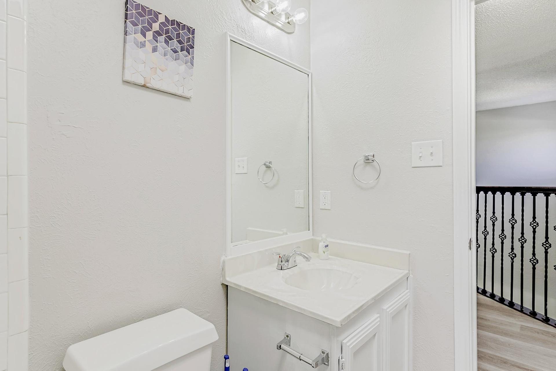 bathroom, detected: toilet