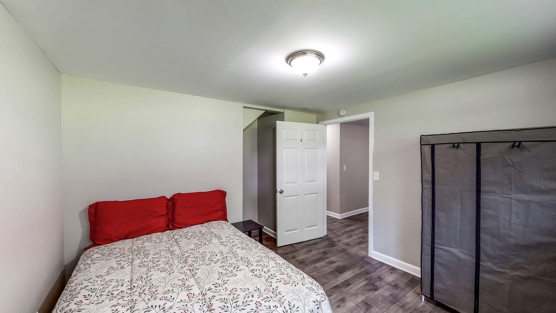 bedroom, detected: bed