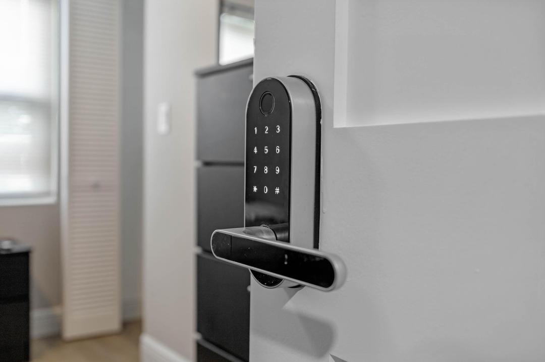 Newly renovated Orlando Home ready to move in! High quality and modern