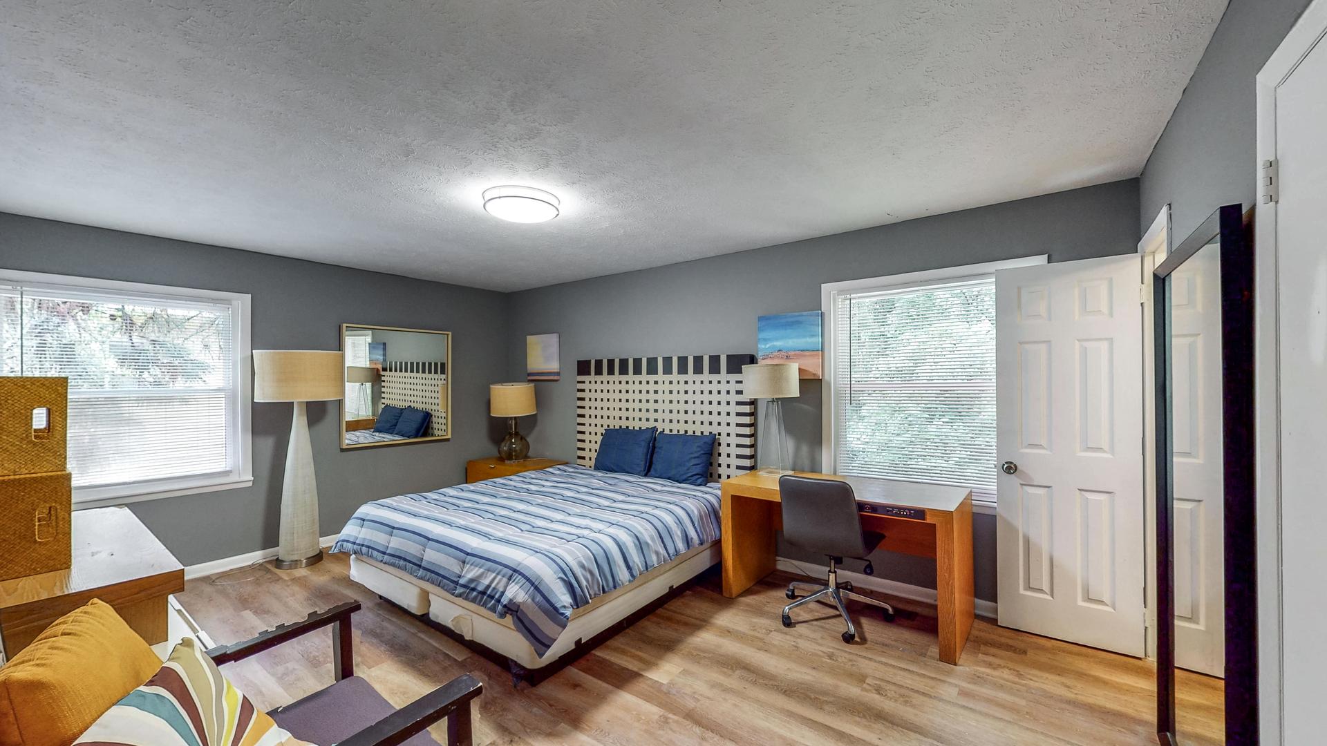 bedroom, detected: bed, window blind
