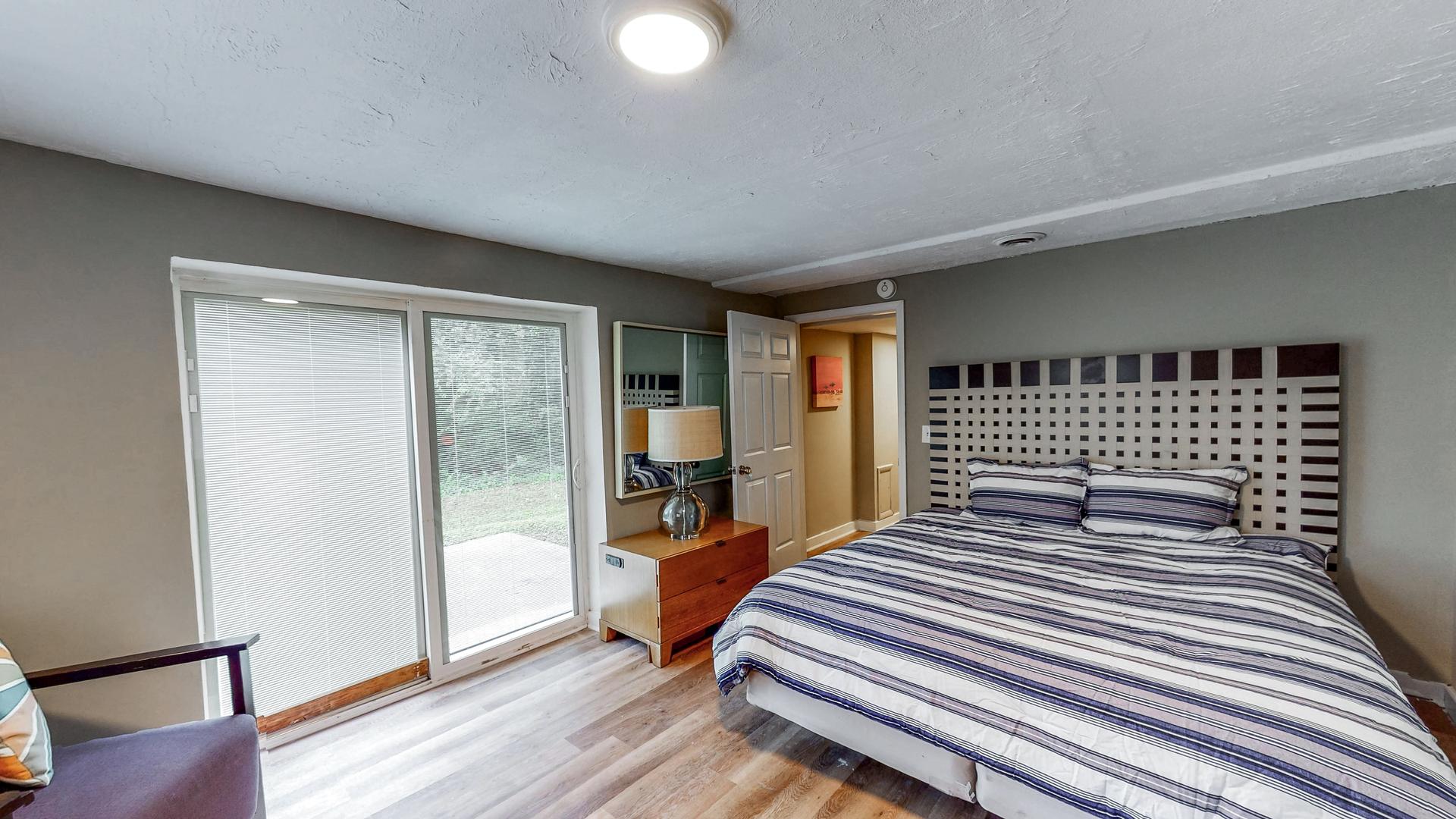 bedroom, detected: bed