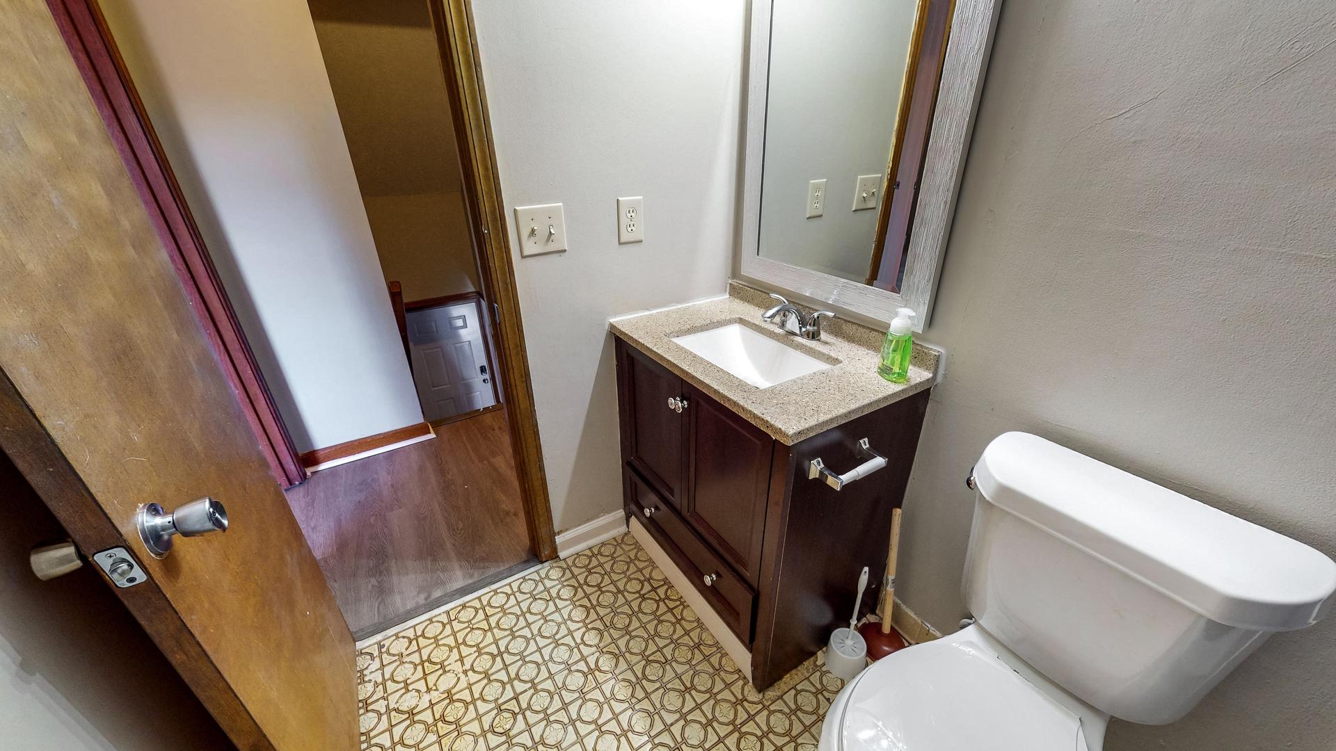 bathroom, detected: