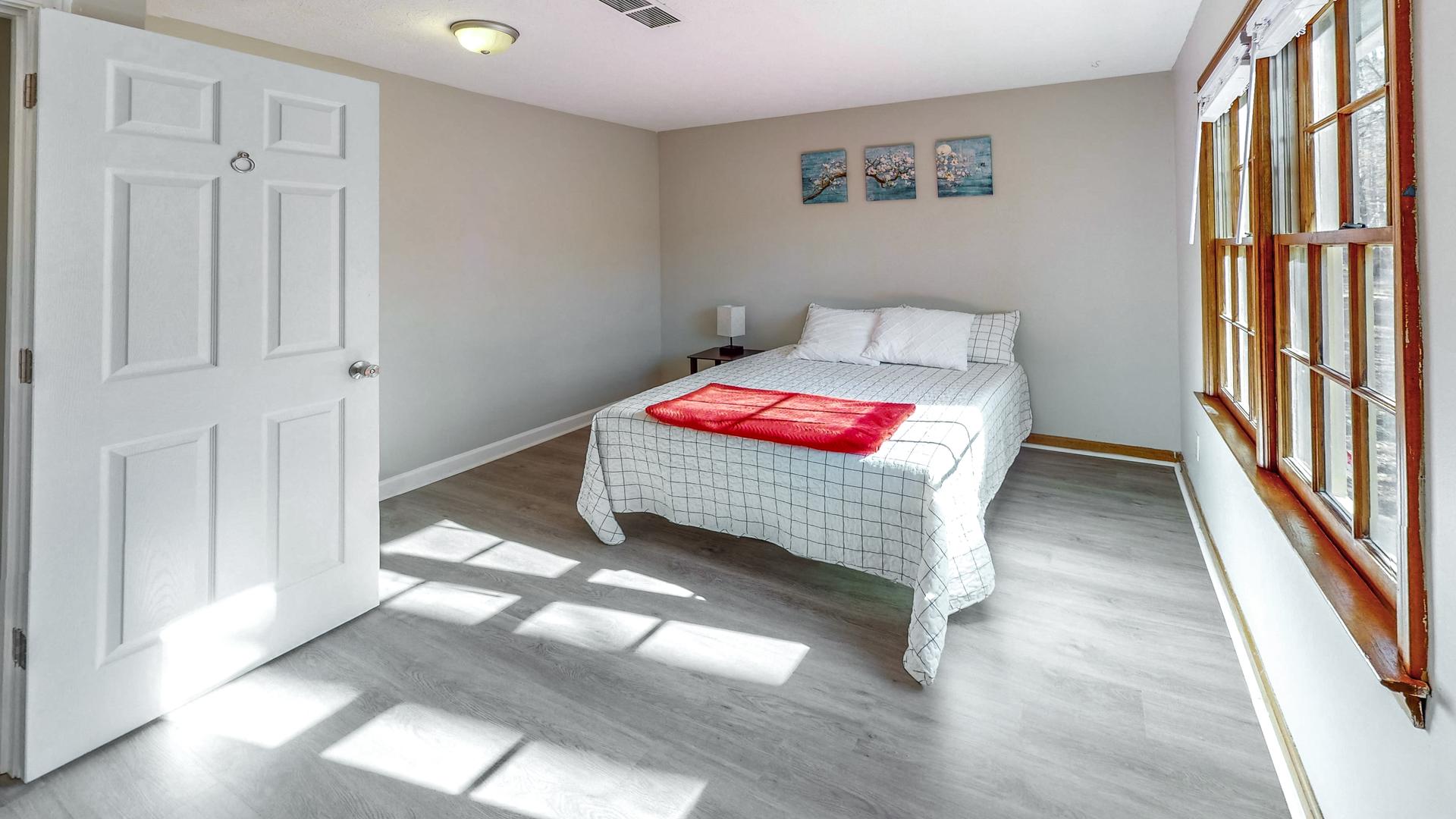 bedroom, detected: bed