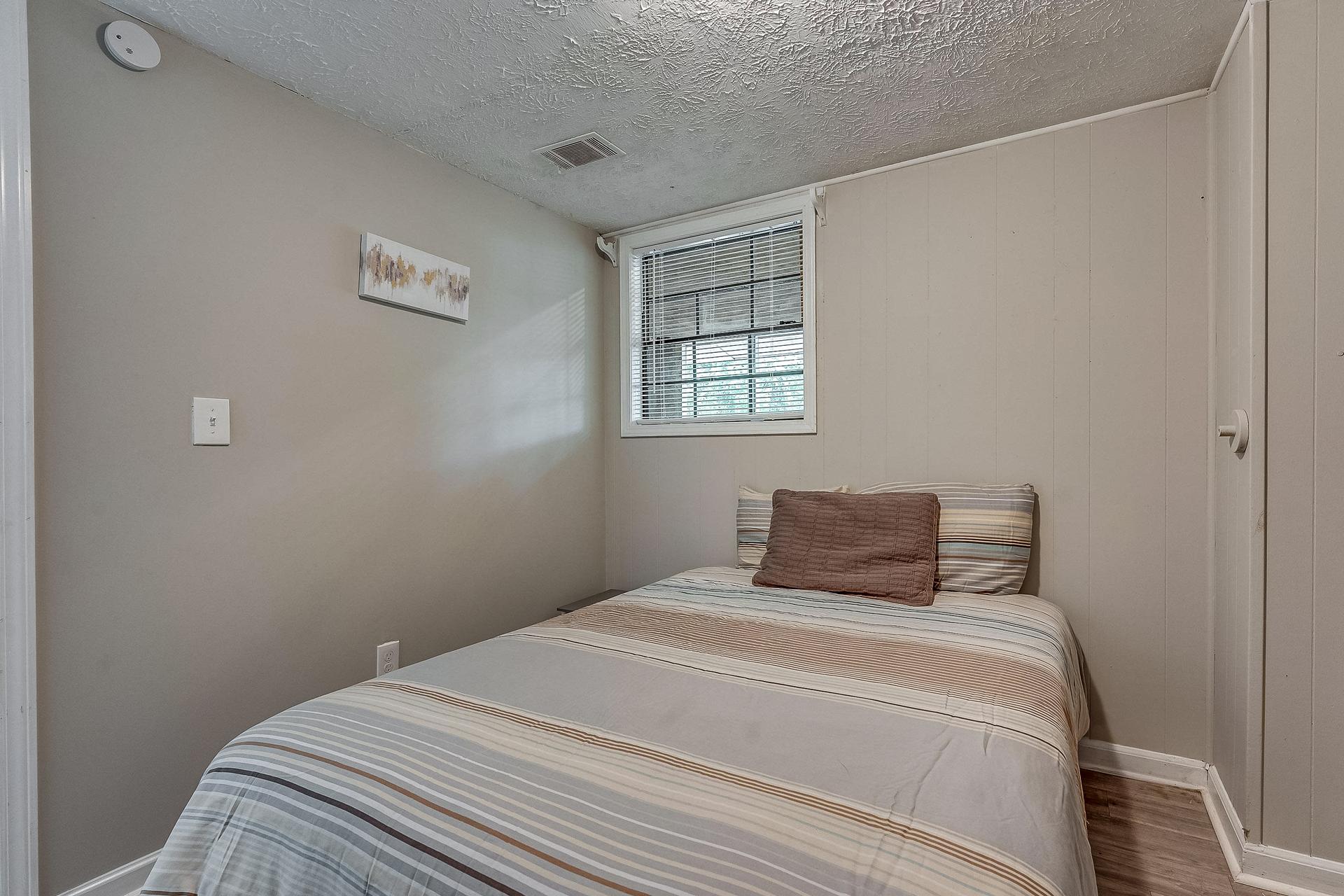 bedroom, detected: bed