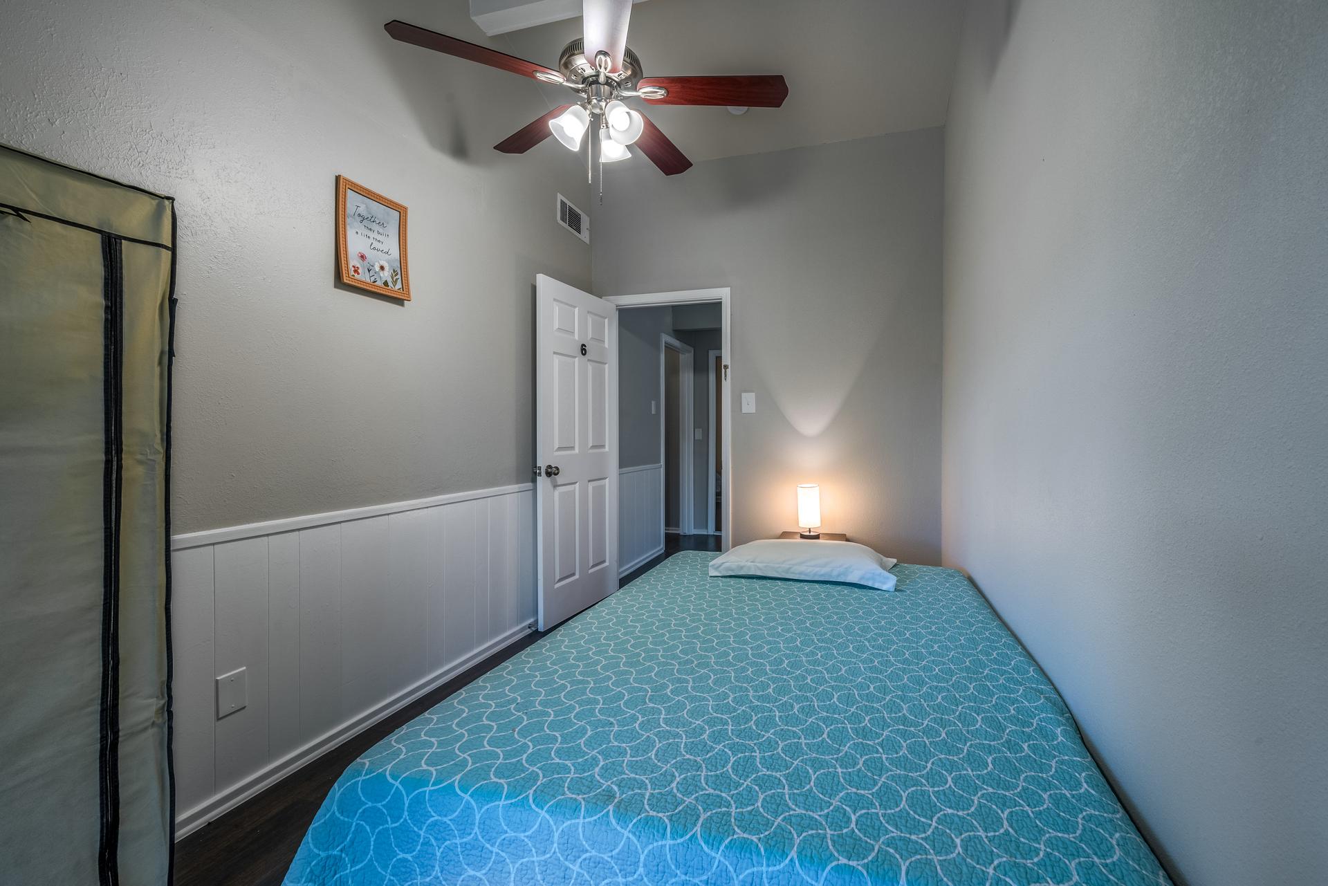 bedroom, detected: ceiling fan, carpet, window blind, bed