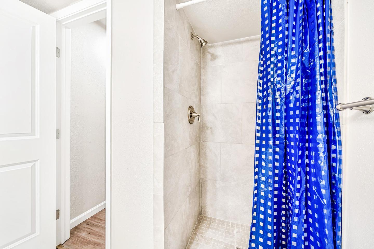 Bathroom(s)
