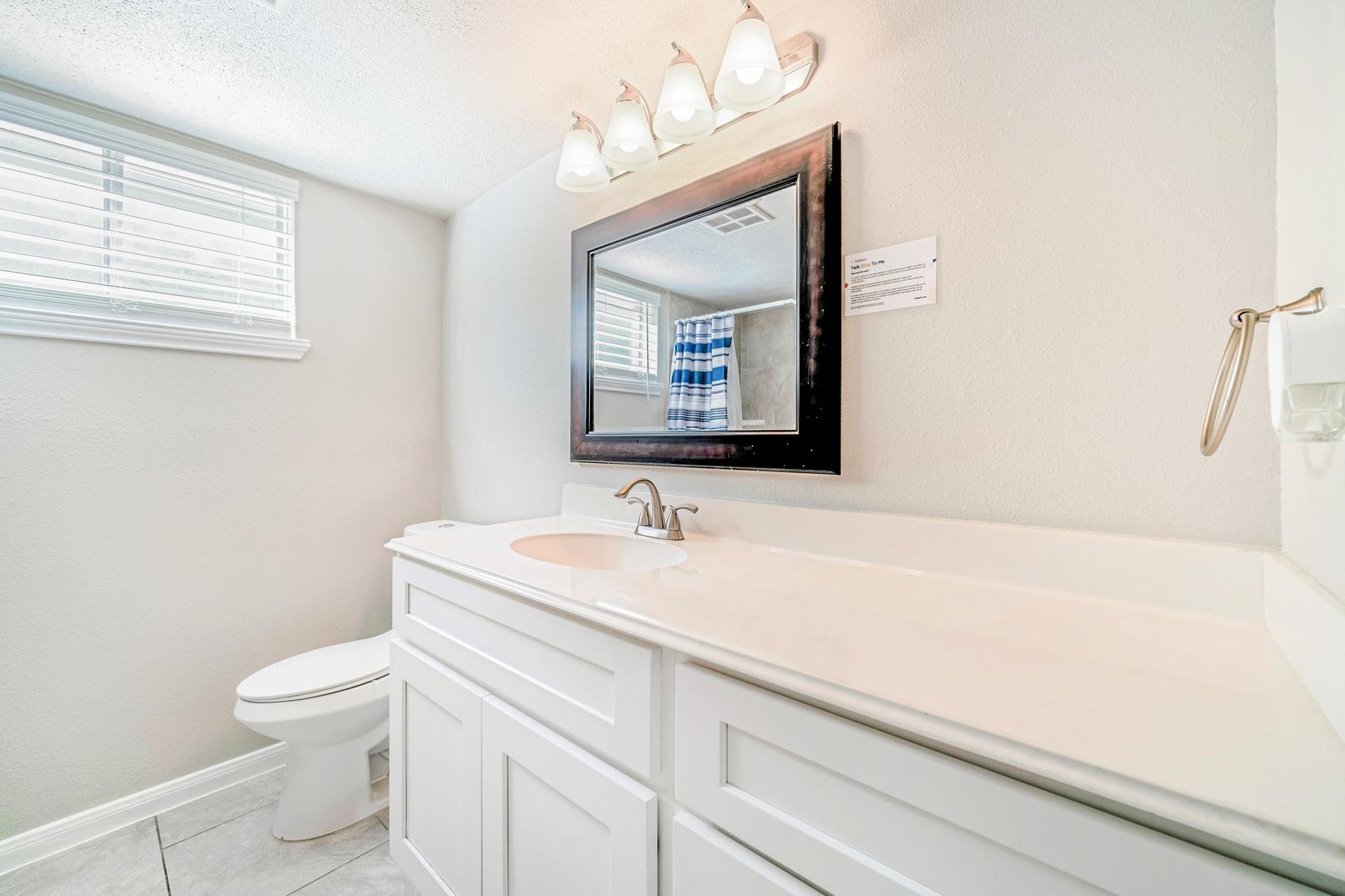 bathroom, detected: toilet