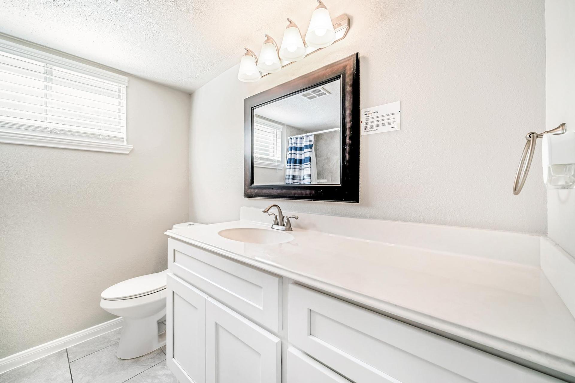 bathroom, detected: toilet