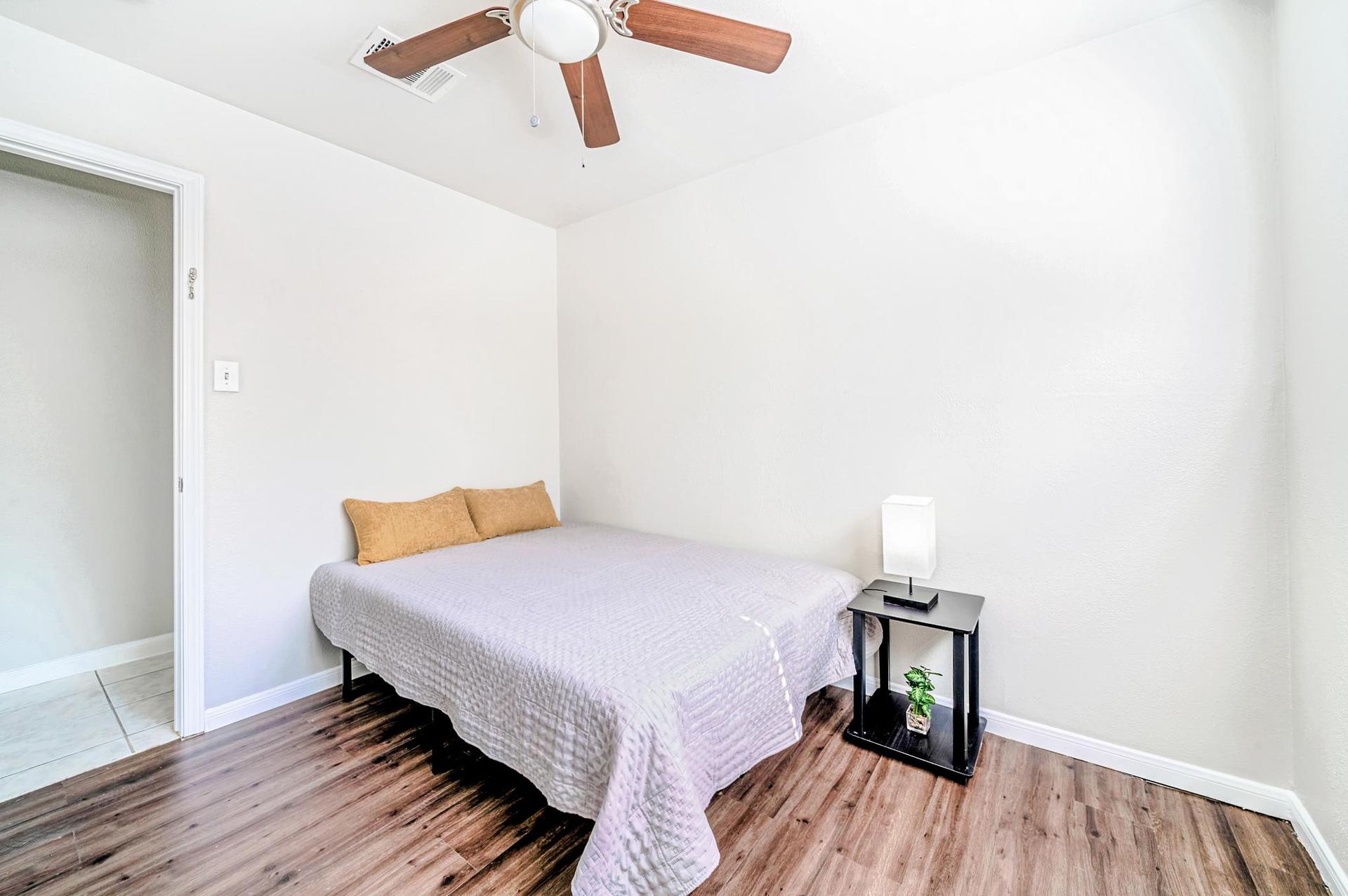 bedroom, detected: bed, fan