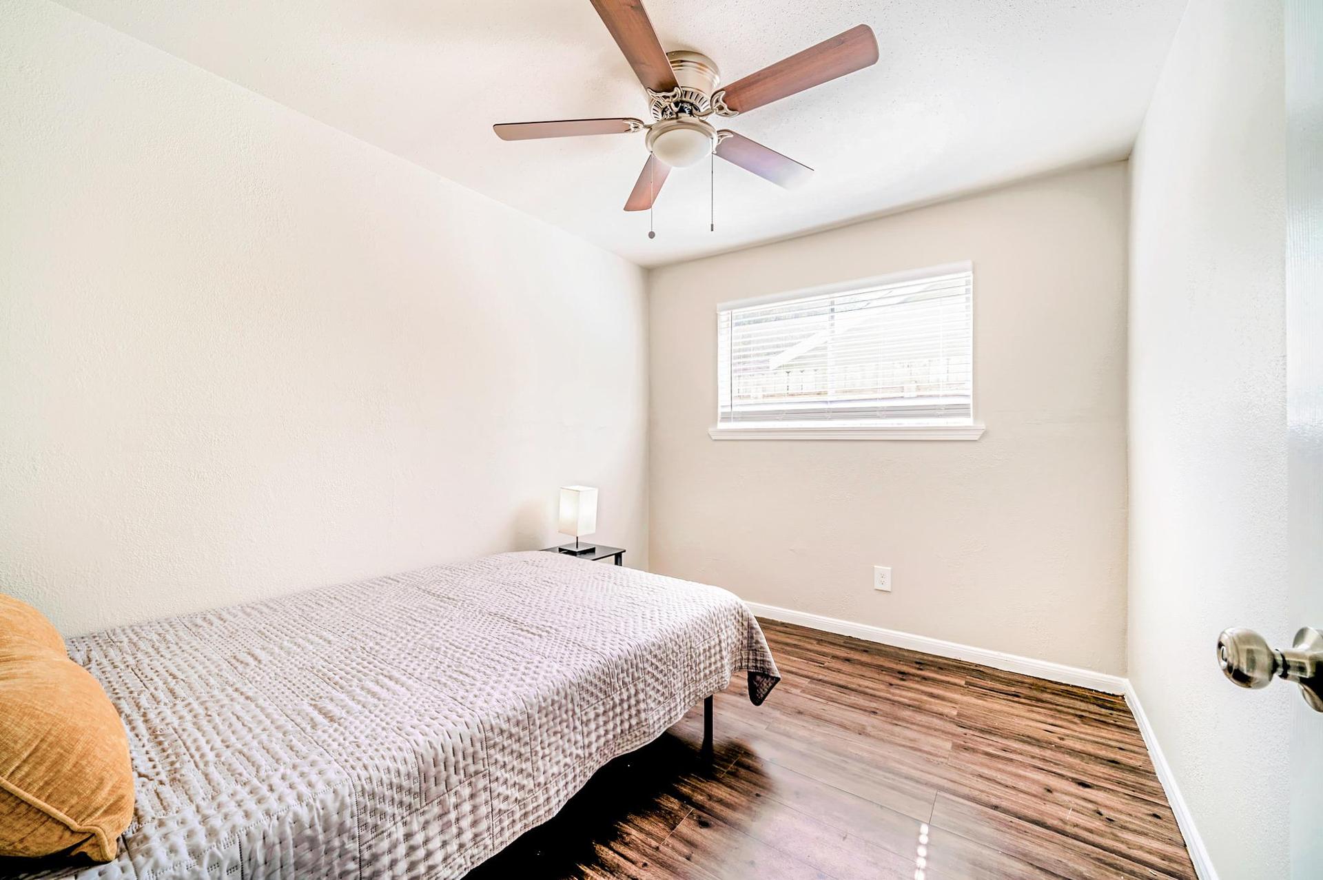 bedroom, detected: bed, fan