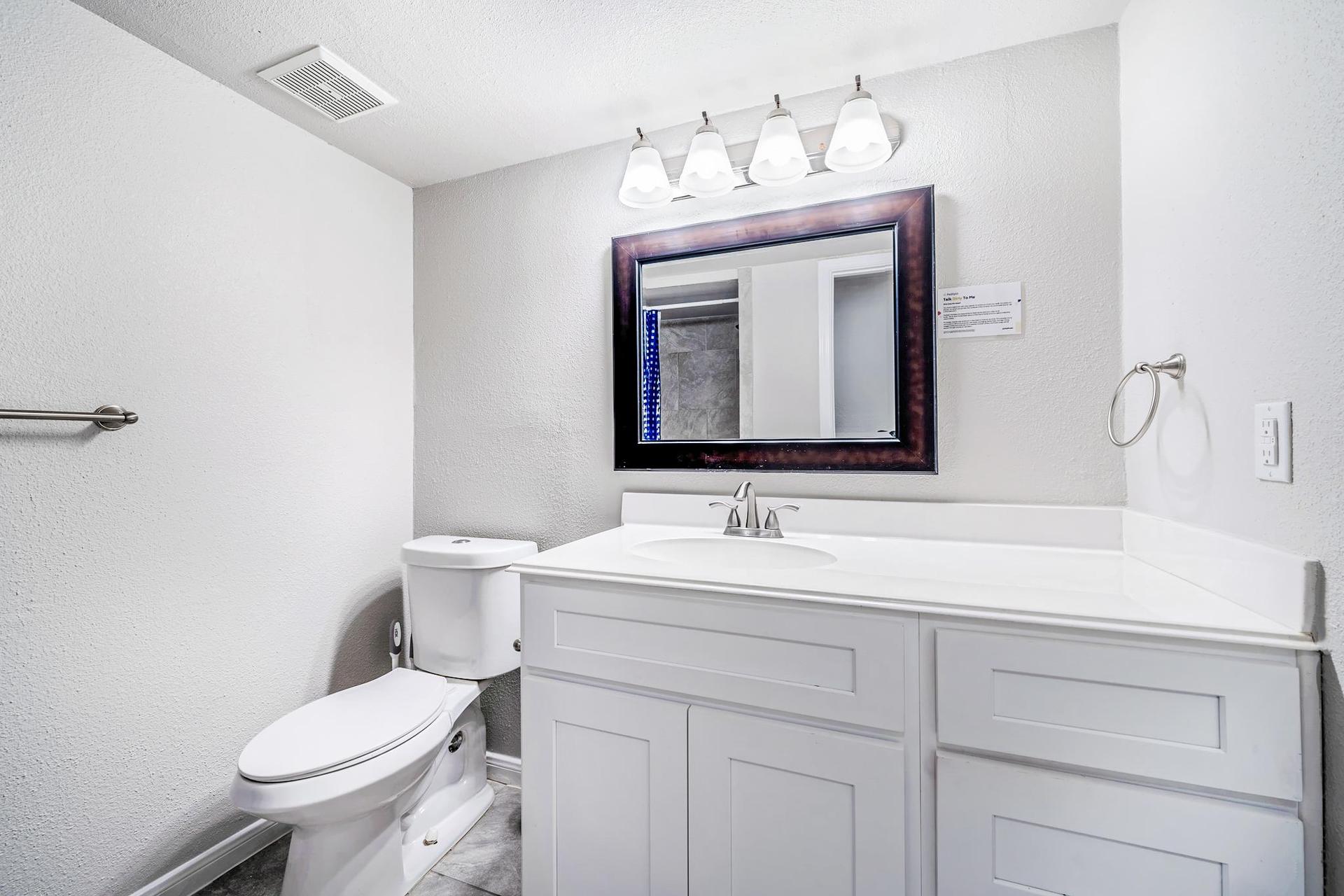 bathroom, detected: toilet