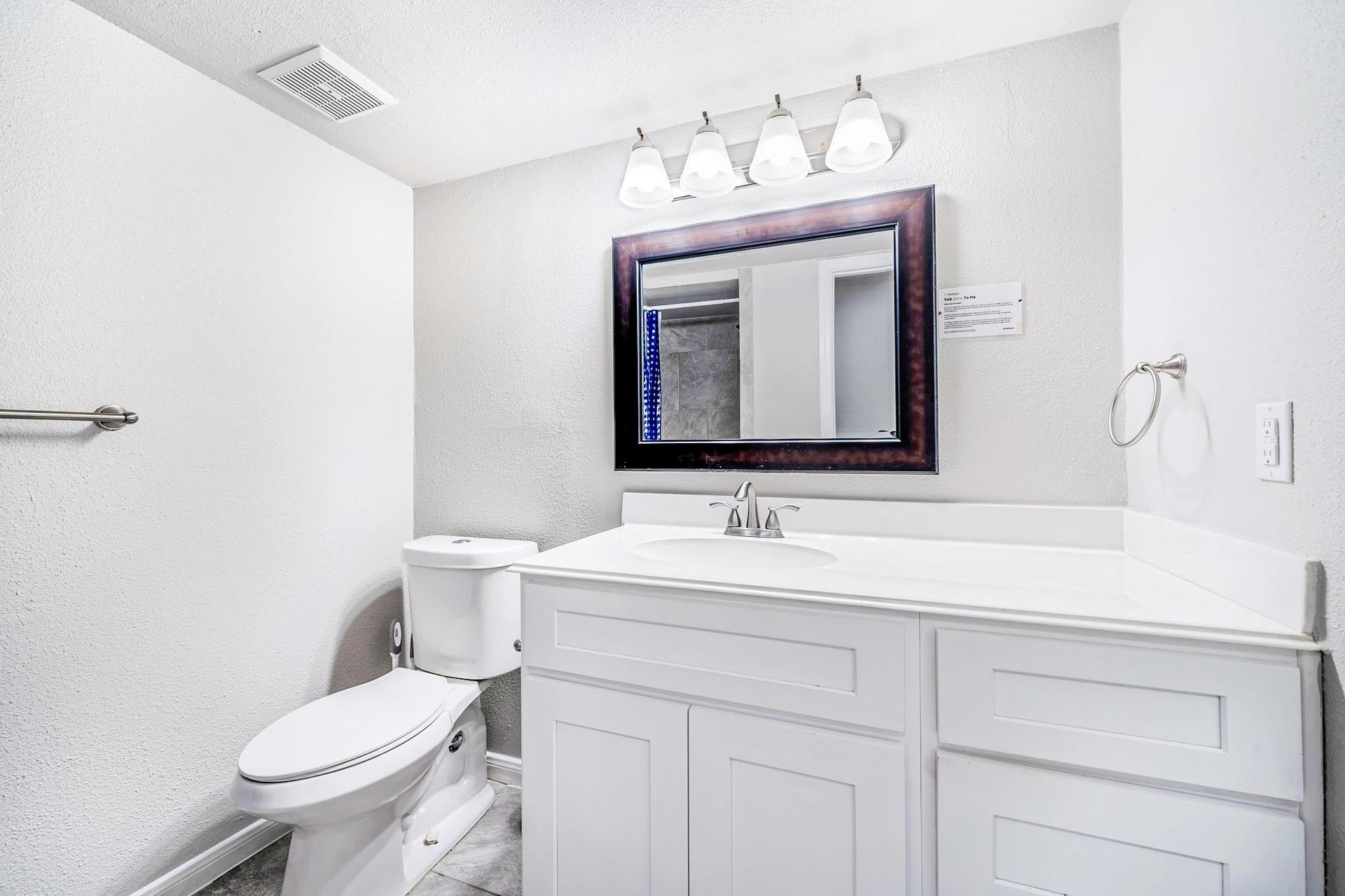 bathroom, detected: toilet