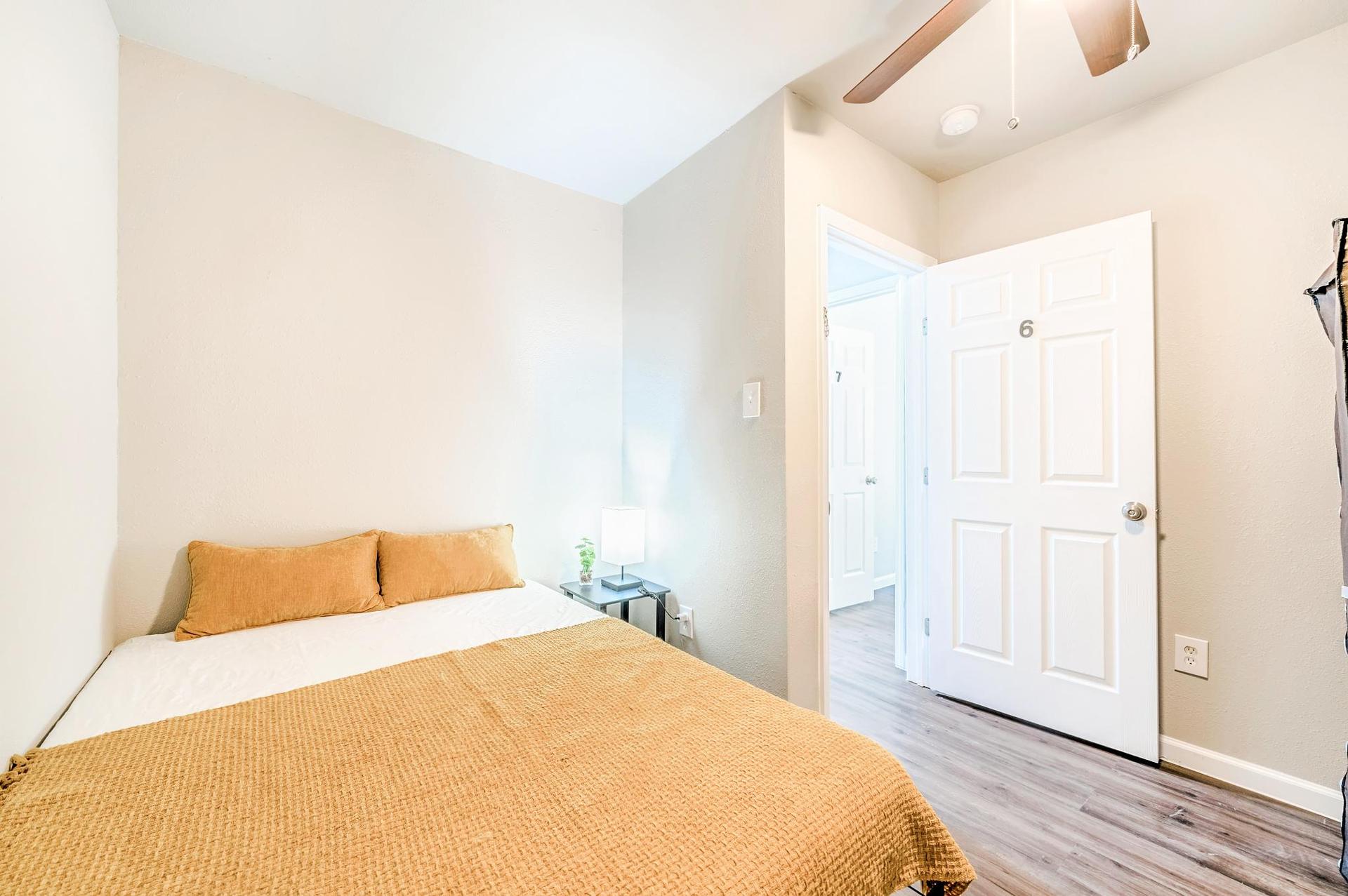 bedroom, detected: bed, fan