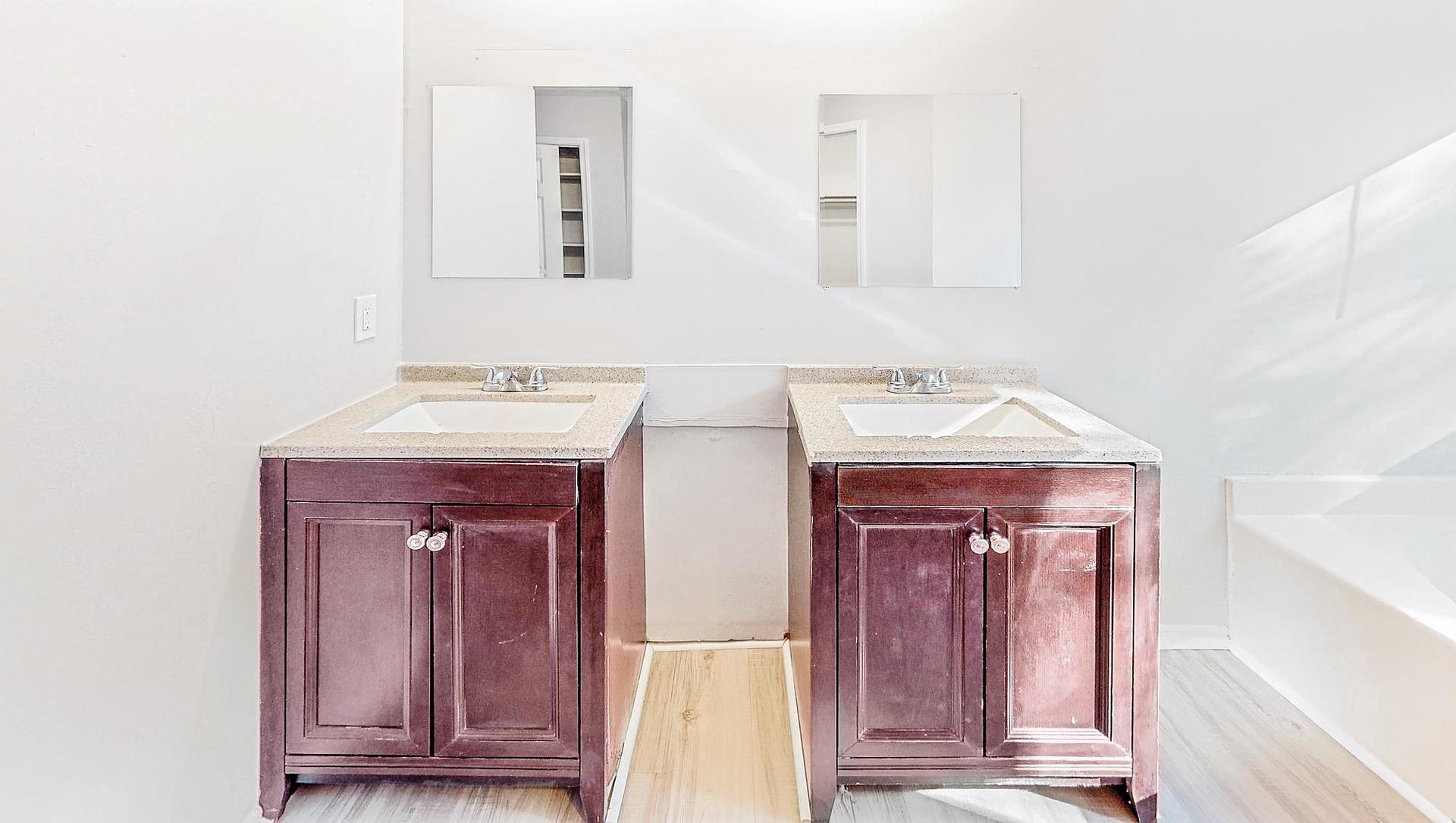 Bathroom(s)