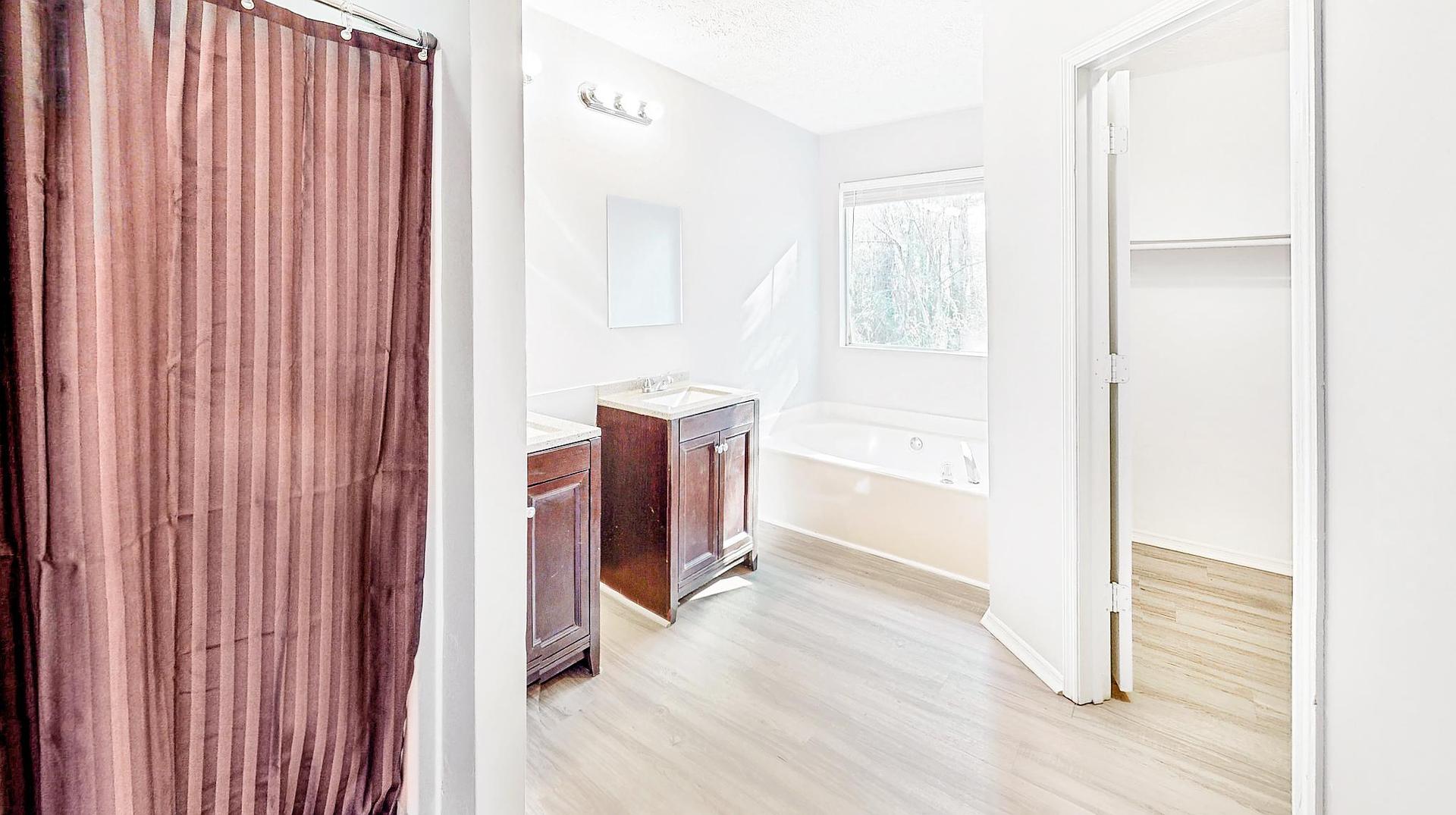 Bathroom(s)