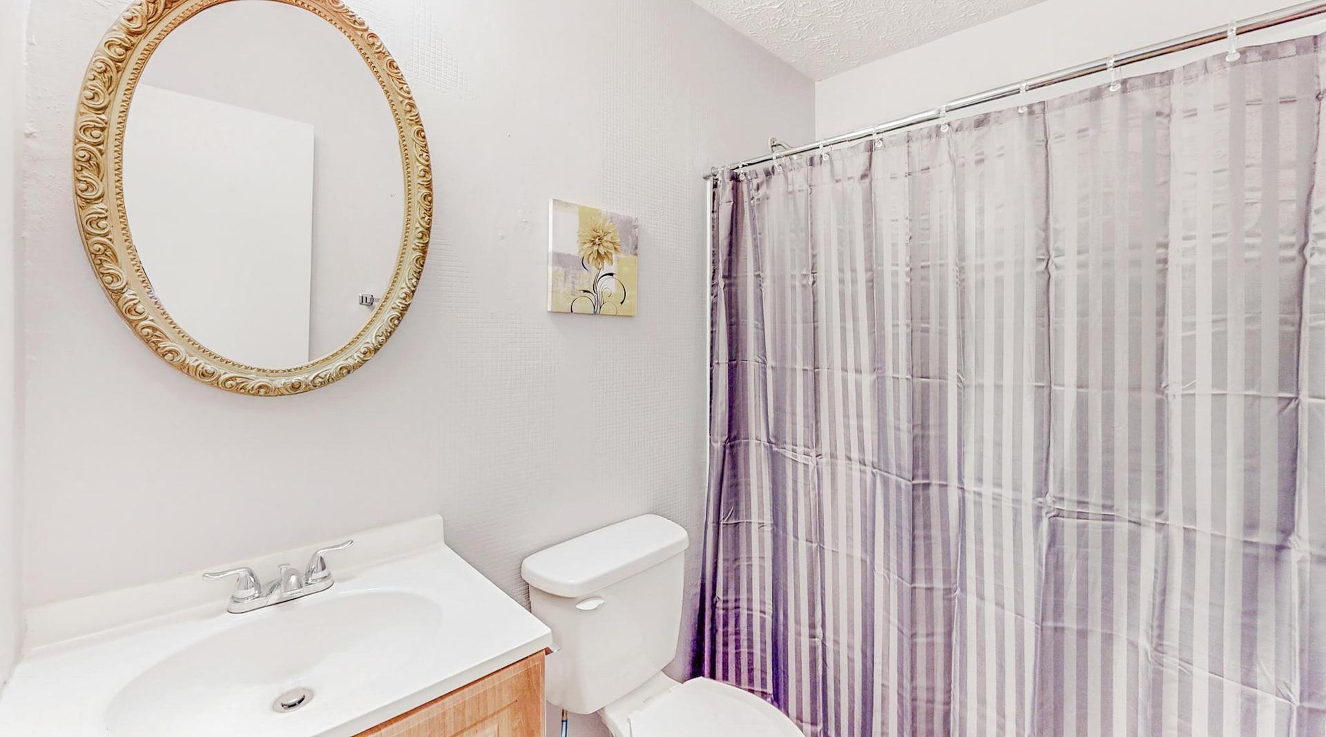 bathroom, detected: toilet