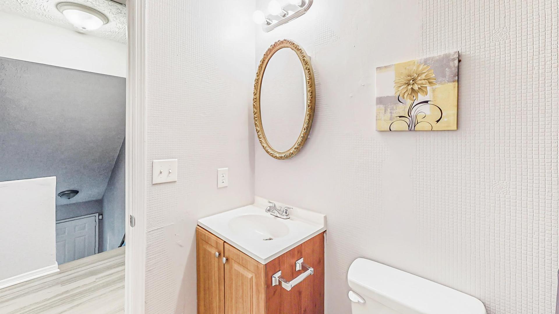 bathroom, detected: toilet