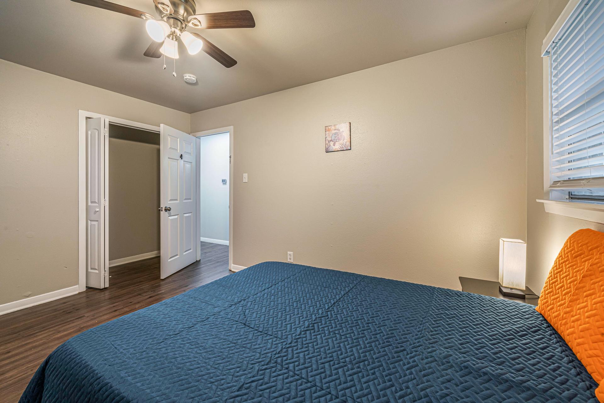 bedroom, detected: ceiling fan, bed, window blind