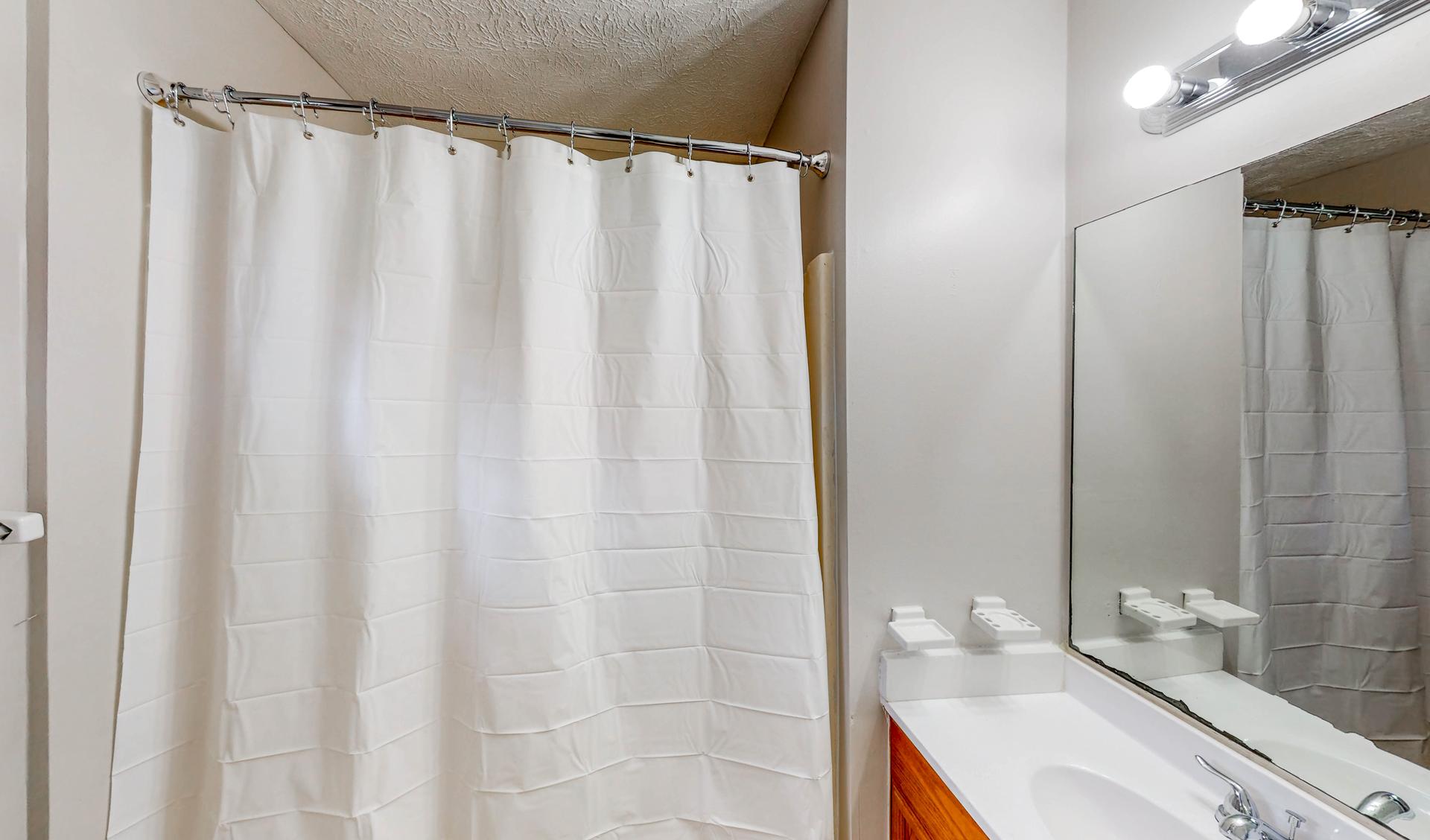 Bathroom(s)