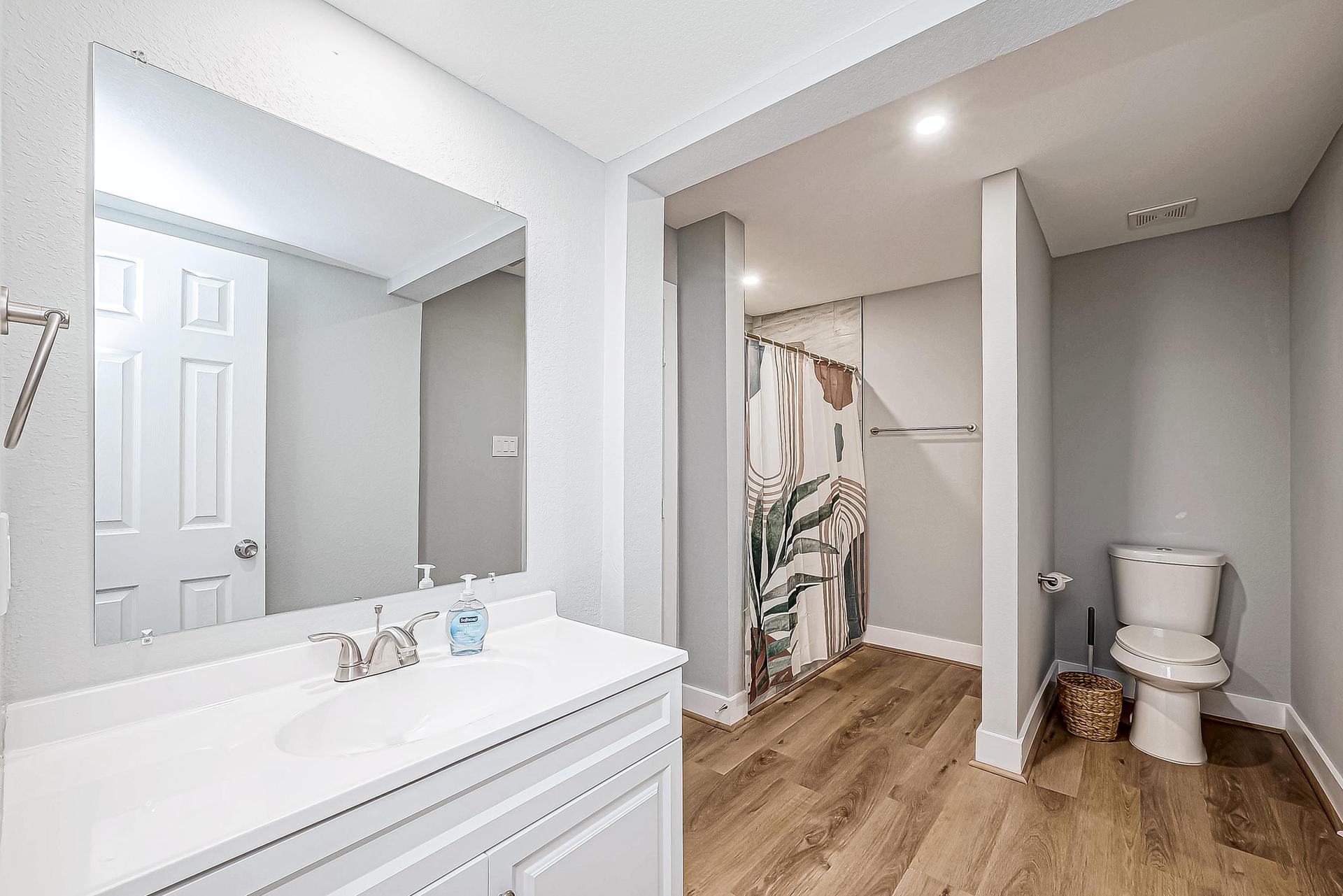 The Explorer's Private Ensuite Bathroom